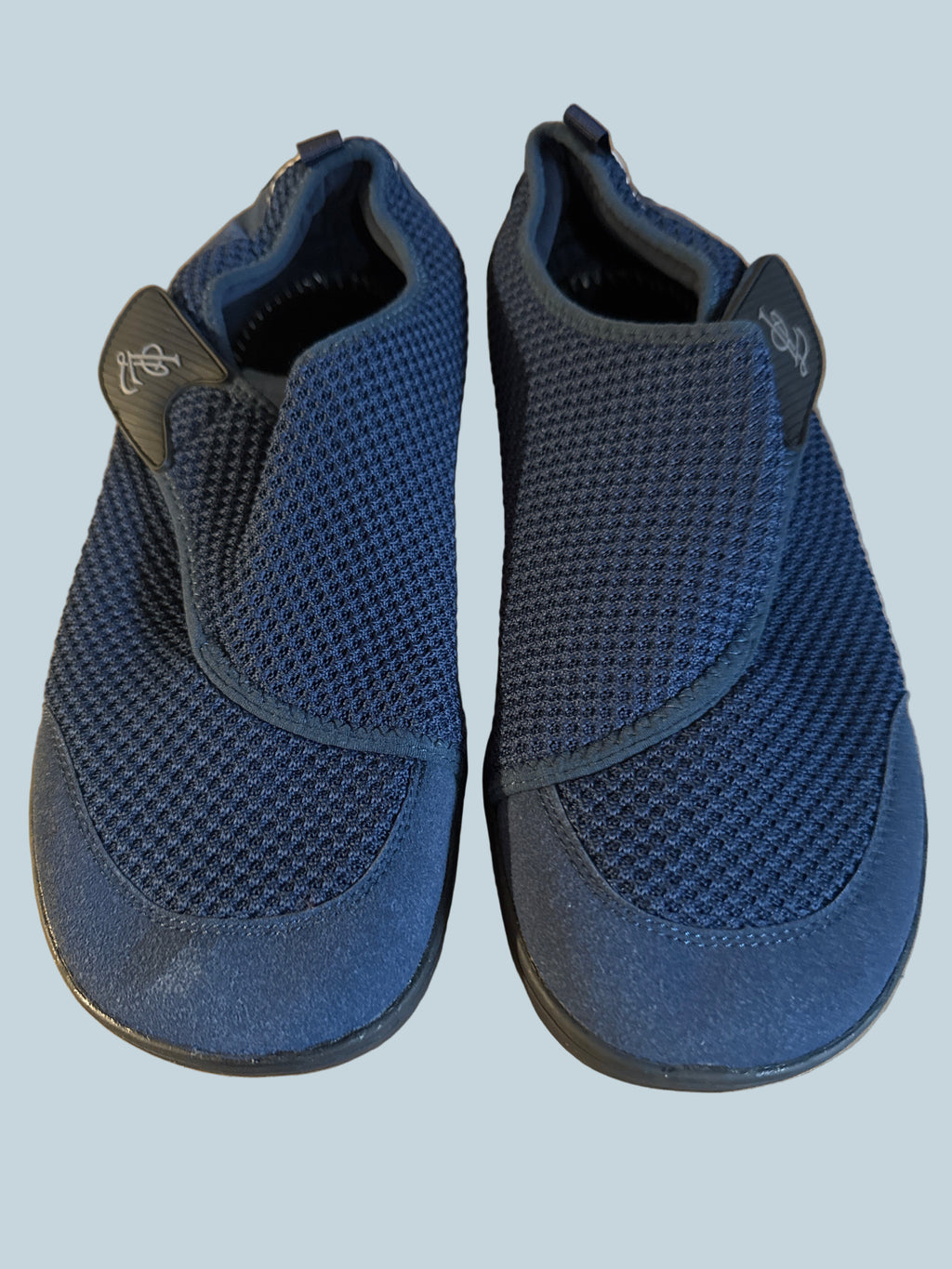 Men Barefoot Athletic Walking Shoe. Like New. Size 48