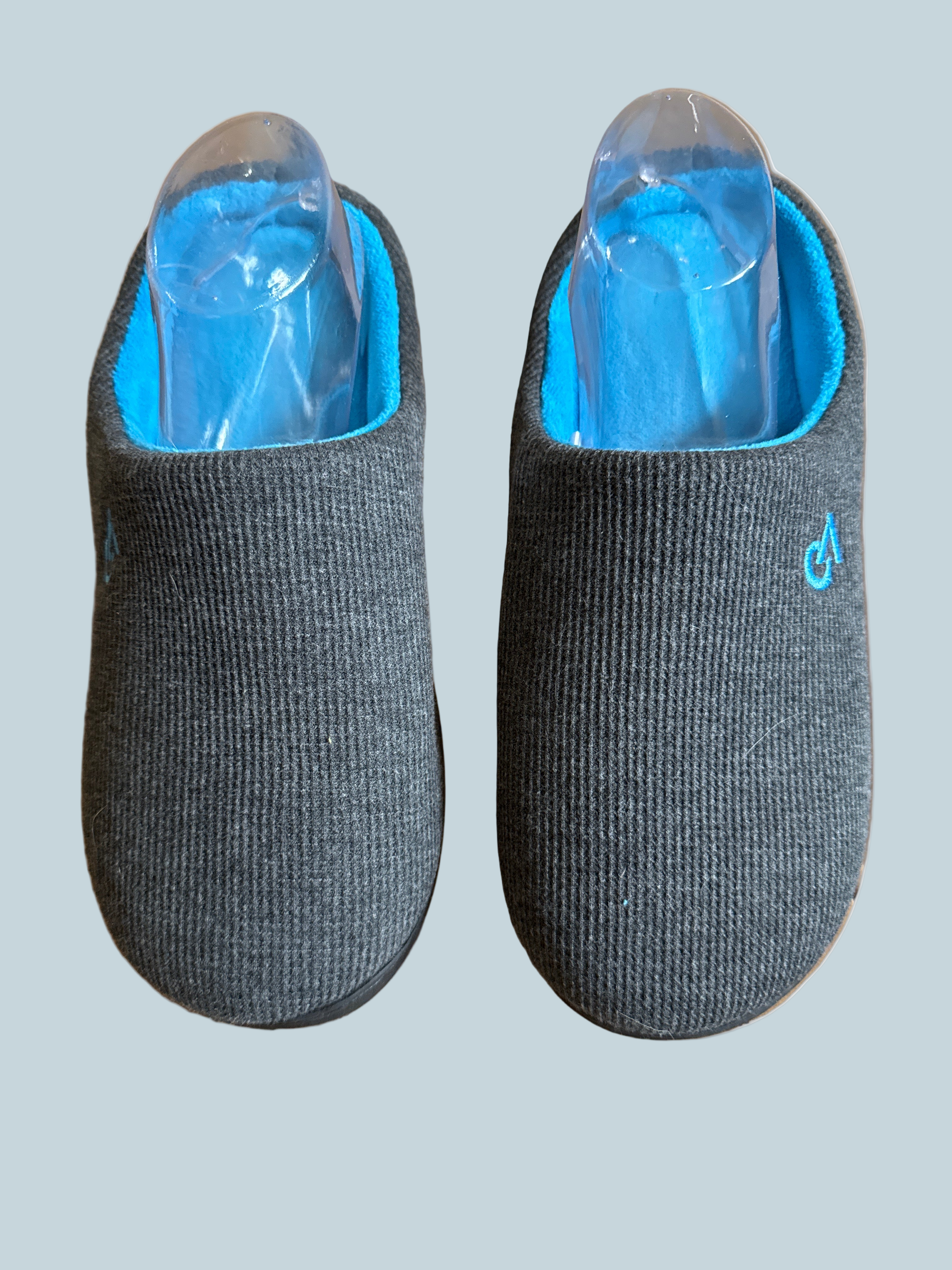 Vera Cosa Men Memory Foam Shoe Slippers Like New. Size 9-10