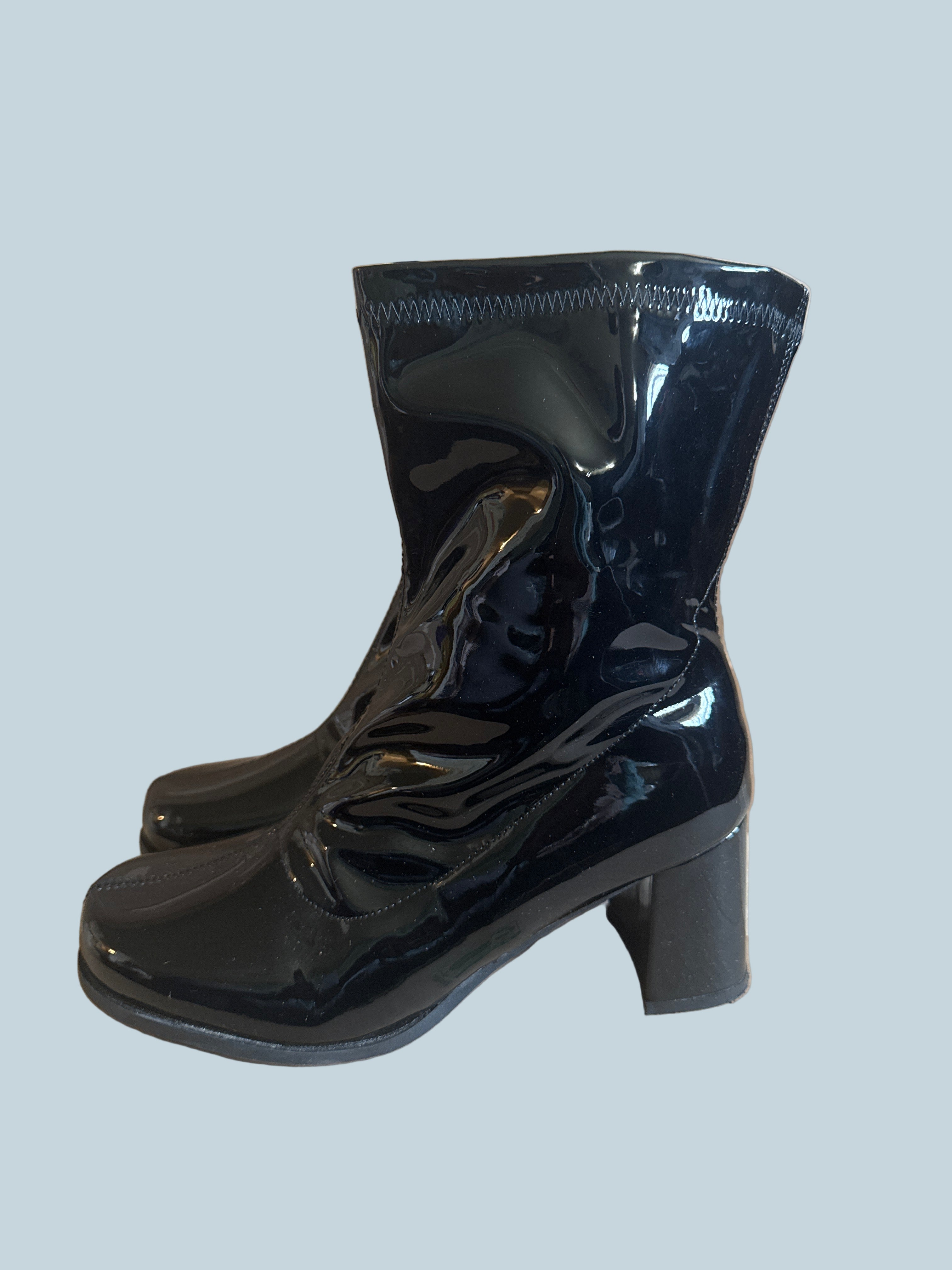 Women Below knee-high boot. Secondhand. Size 40