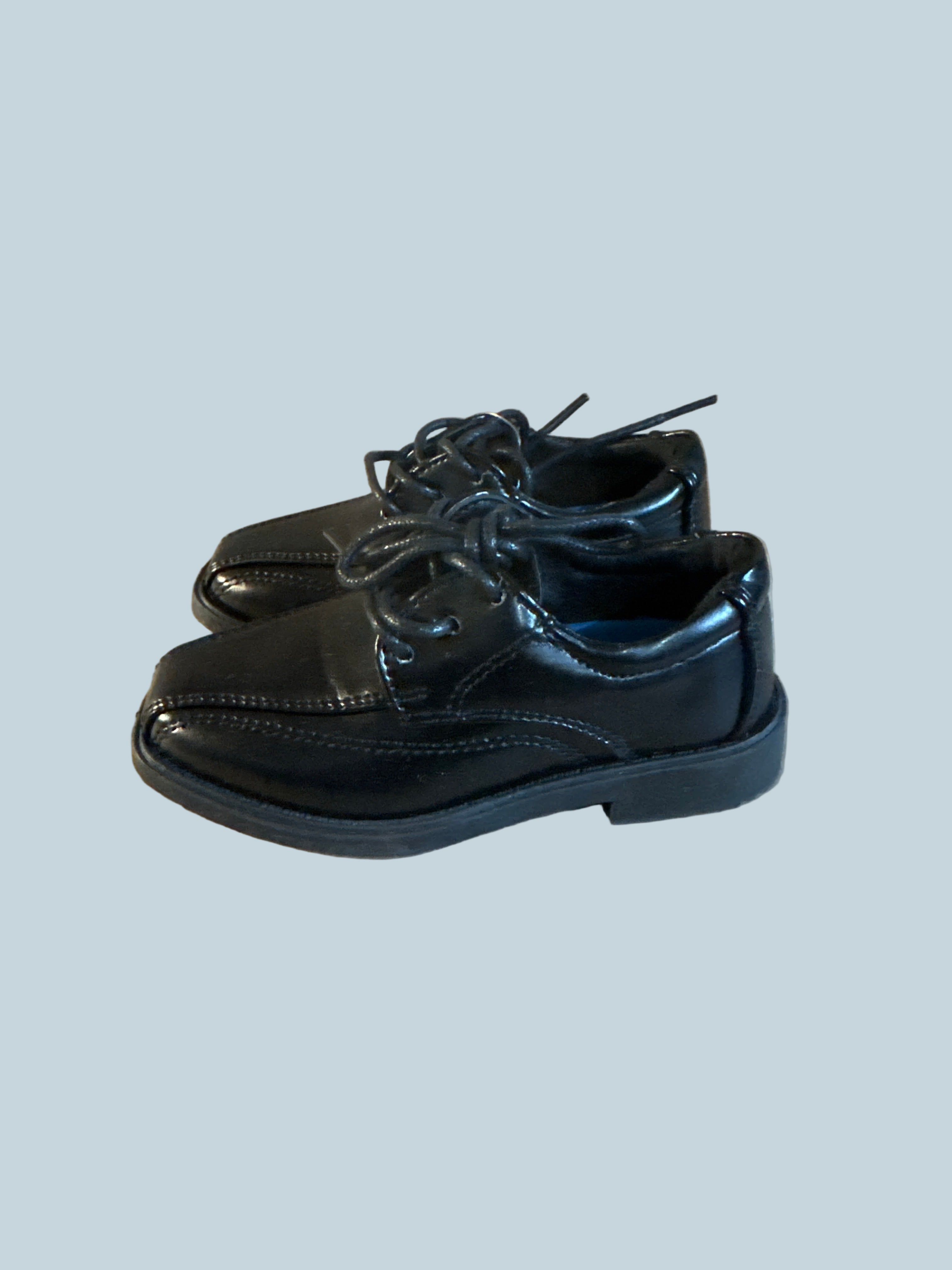 French Toast Kids Boys Dress Shoe. Like New. Toddler Size 7