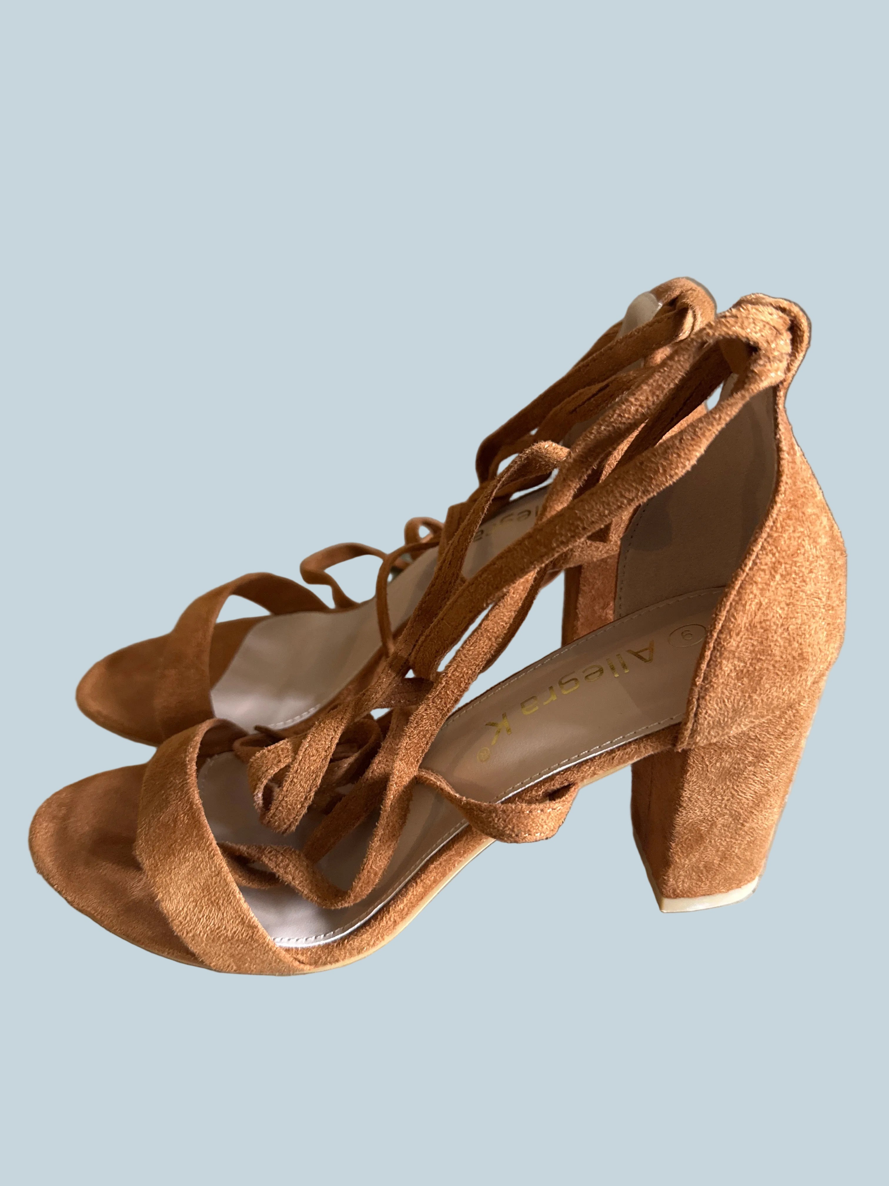 Alllegra Women Ankle Lace Up Heeled Sandals. Like New. Size 9