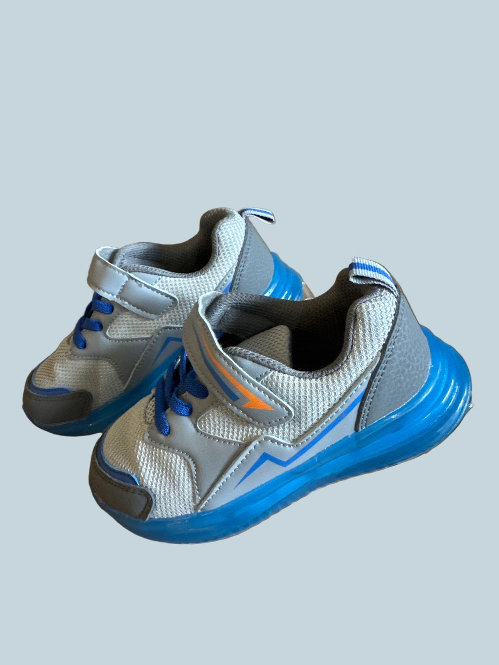 Yeskiss Kids Boys Light Light-up Shoe Sneakers. Like New. Toddler Size 10