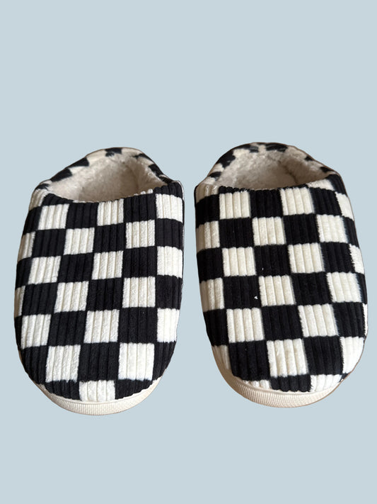 Men Women Slipon Shoe Slippers. Secondhand. Size  42