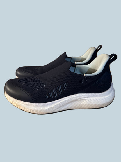Allswifit. Women Slip-on Walking Shoe. Like New. Men Size 9