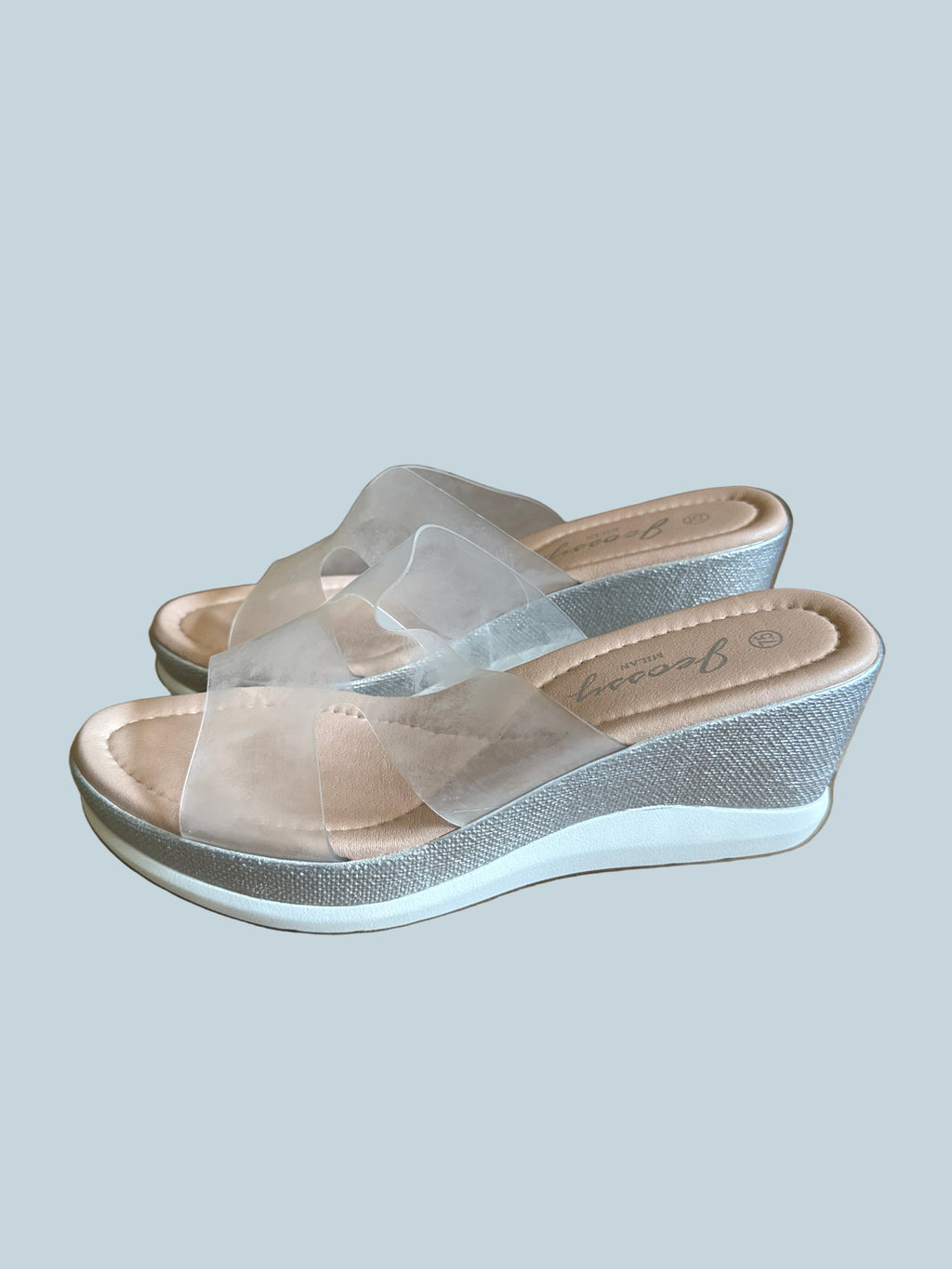 Geossy Milam Women Wedge Slide Shoe Sandals. Like New. Size 7.5