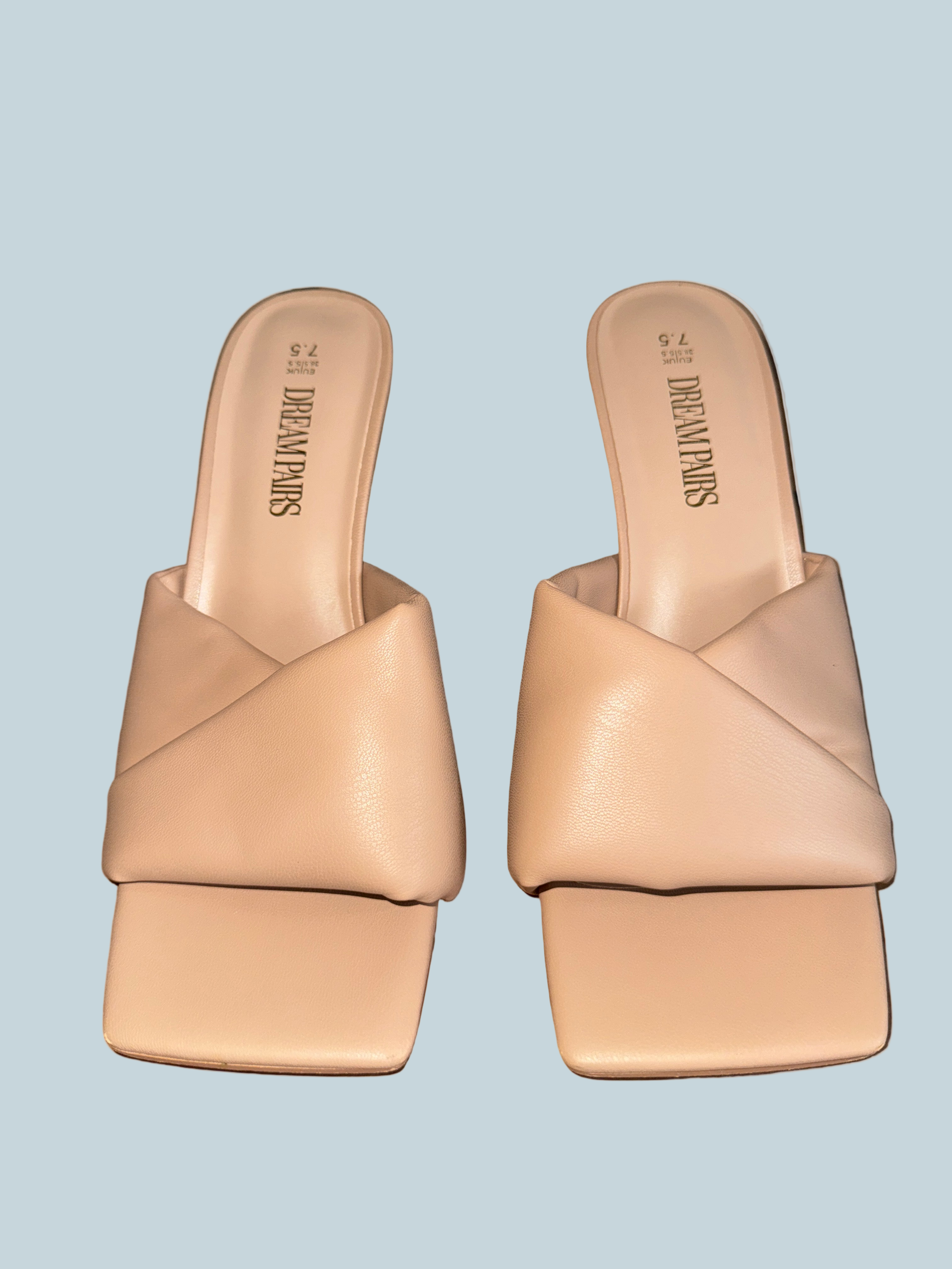 Dreampairs Women Kitten Heeled Slide Shoe Slippers. Like New. Size 7.5