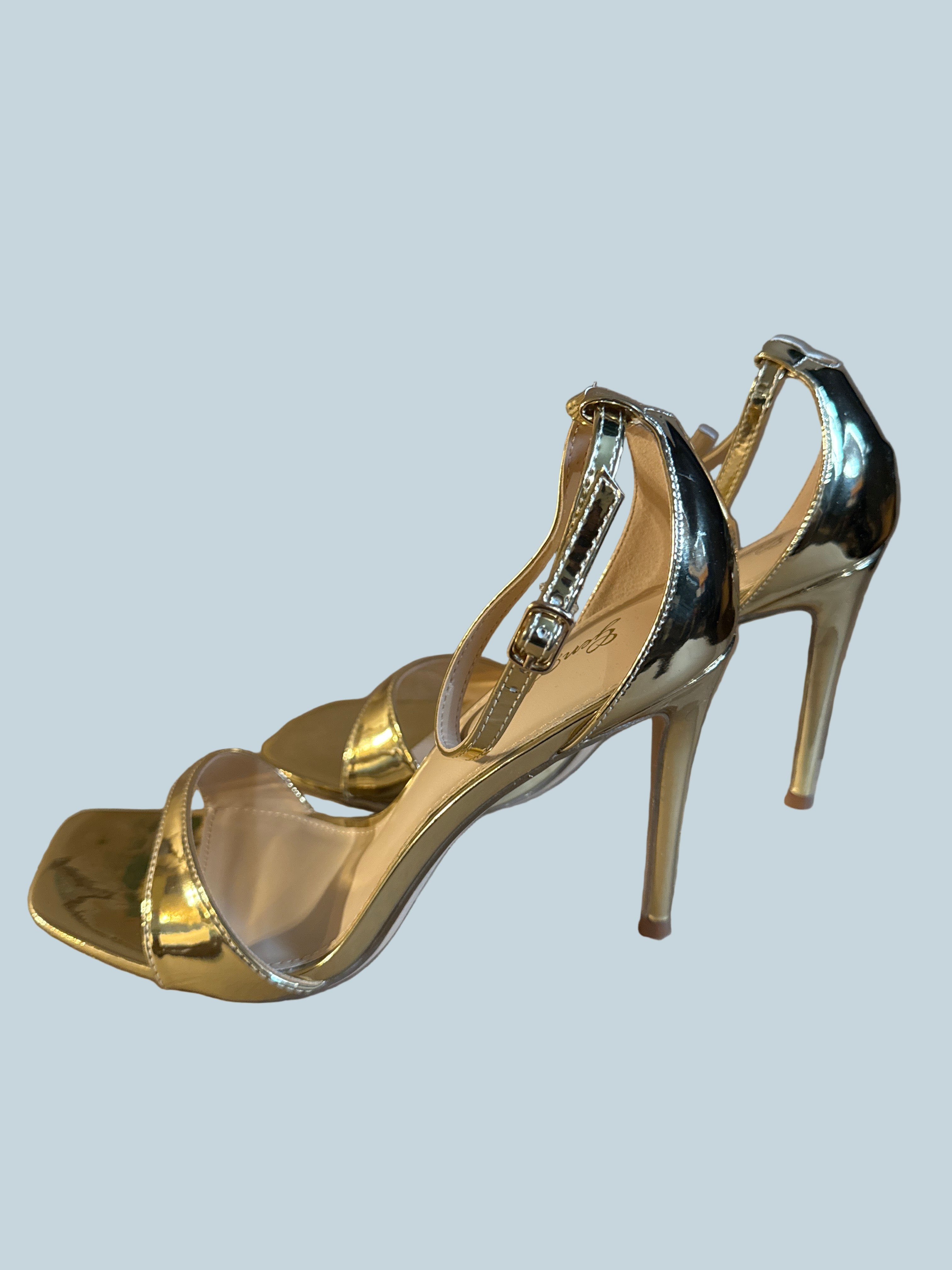 Genshuo Women Shoe Sandals. Like New. Size 11