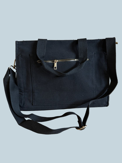 Multi-Pocket Tote Bag. Like New. Medium