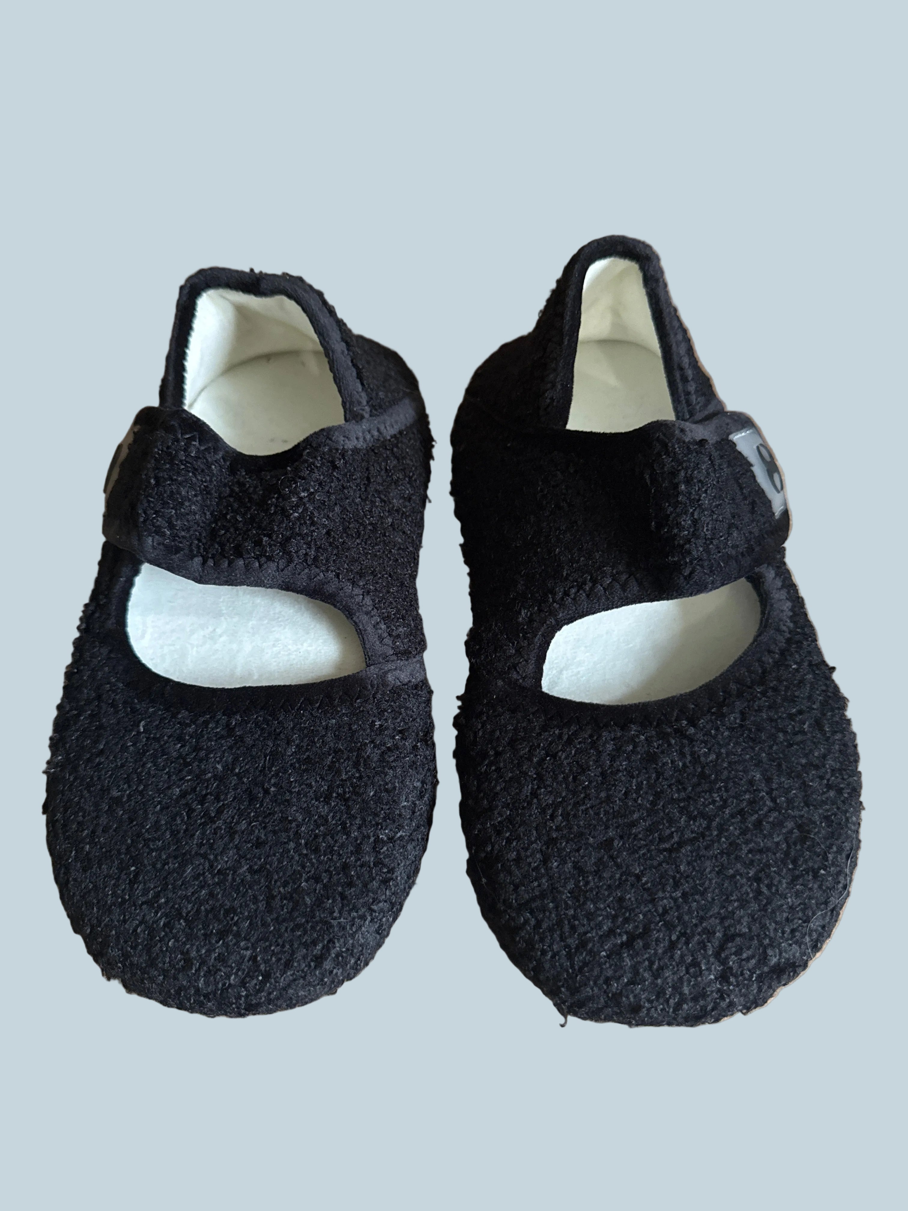 Women Slip-on Shoe Sandals Flat. Like New. Size 40-41