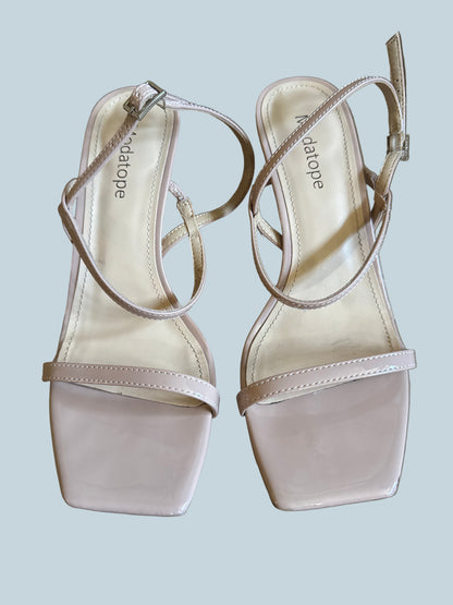 Modatope Women Heeled Sandals. Secondhand. Size 6