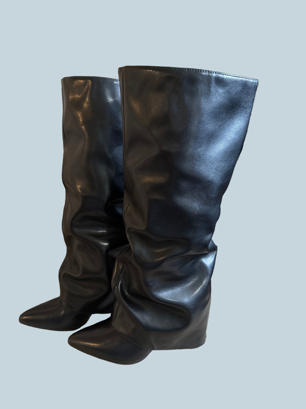 Women Knee-high boot. Secondhand. Size