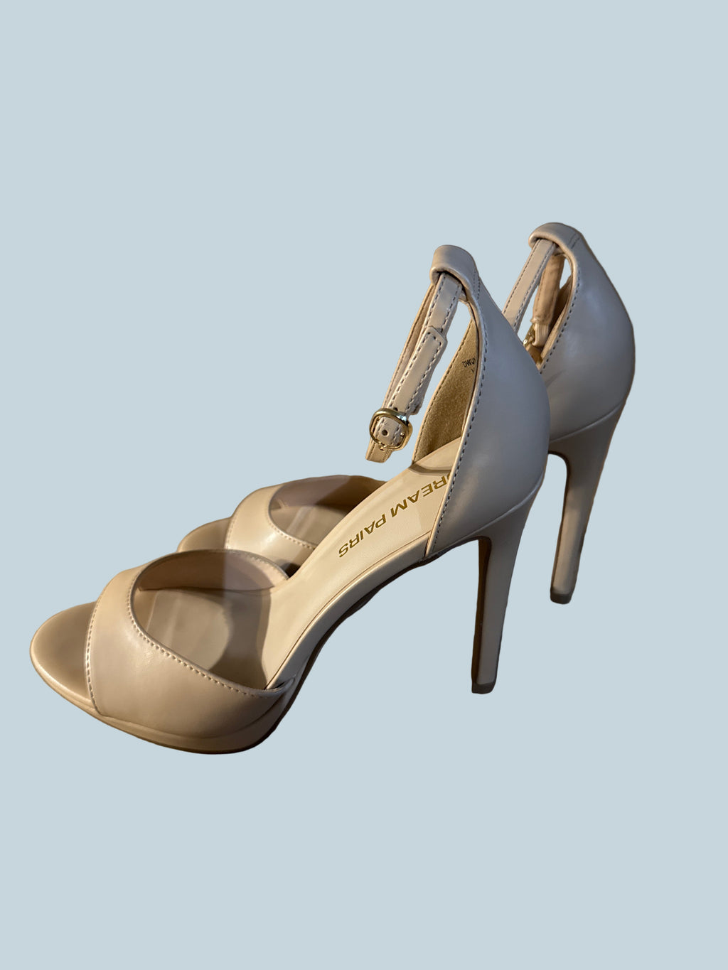 Dream Pairs Women High Heeled Shoe Sandals. Like New. Size 8