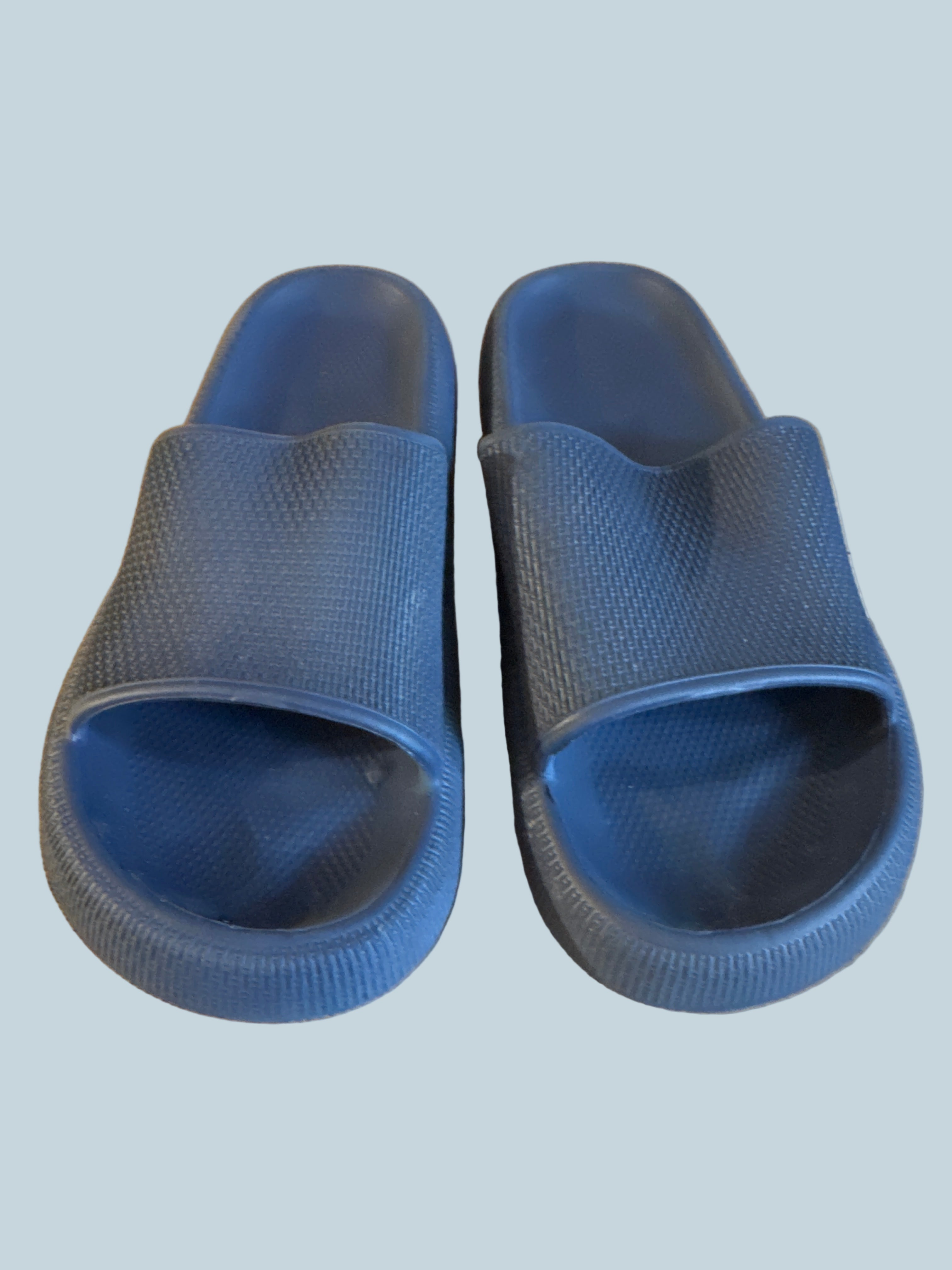 Men Women Slide Shoe Slippers. SecondHand. Size 42-43