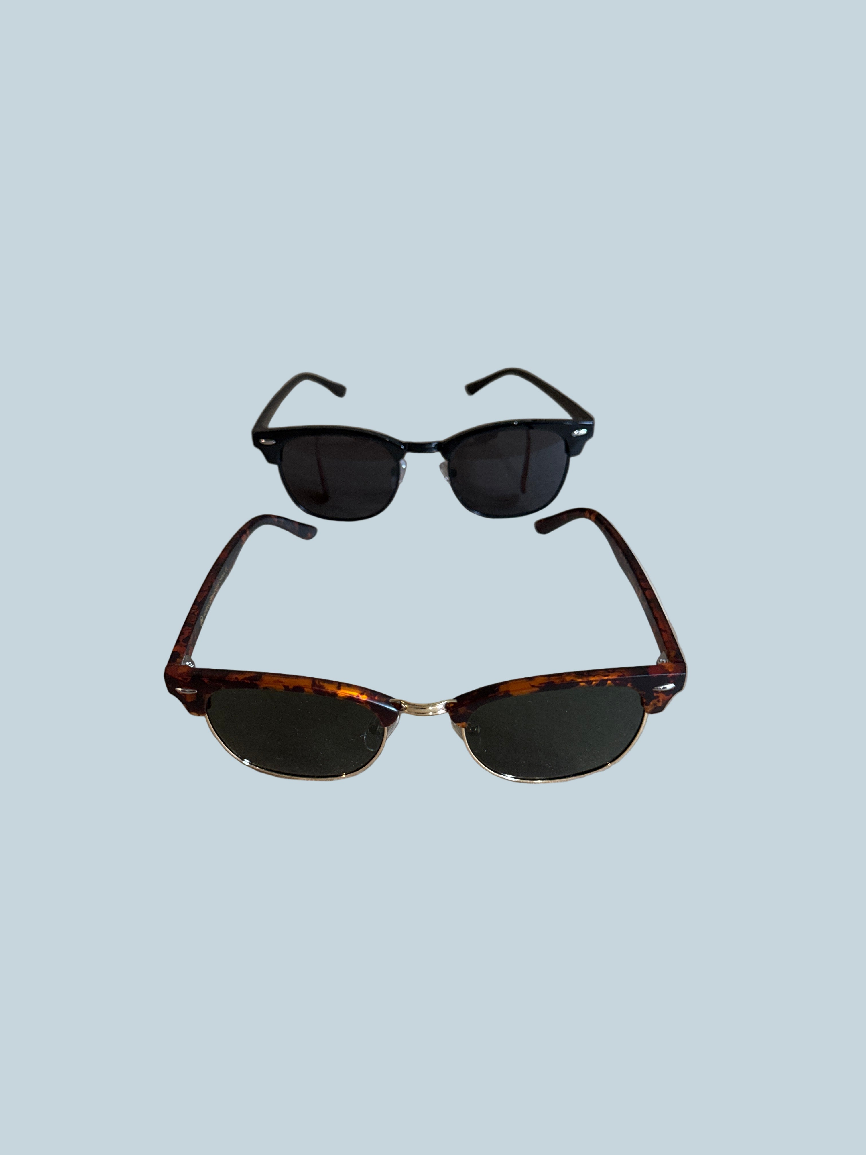 Sunglasses. Like New. Set.