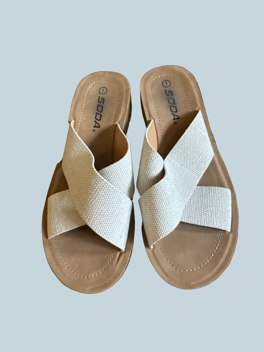 Soda Women Slide Shoe Sandals . Second hand. Size 7