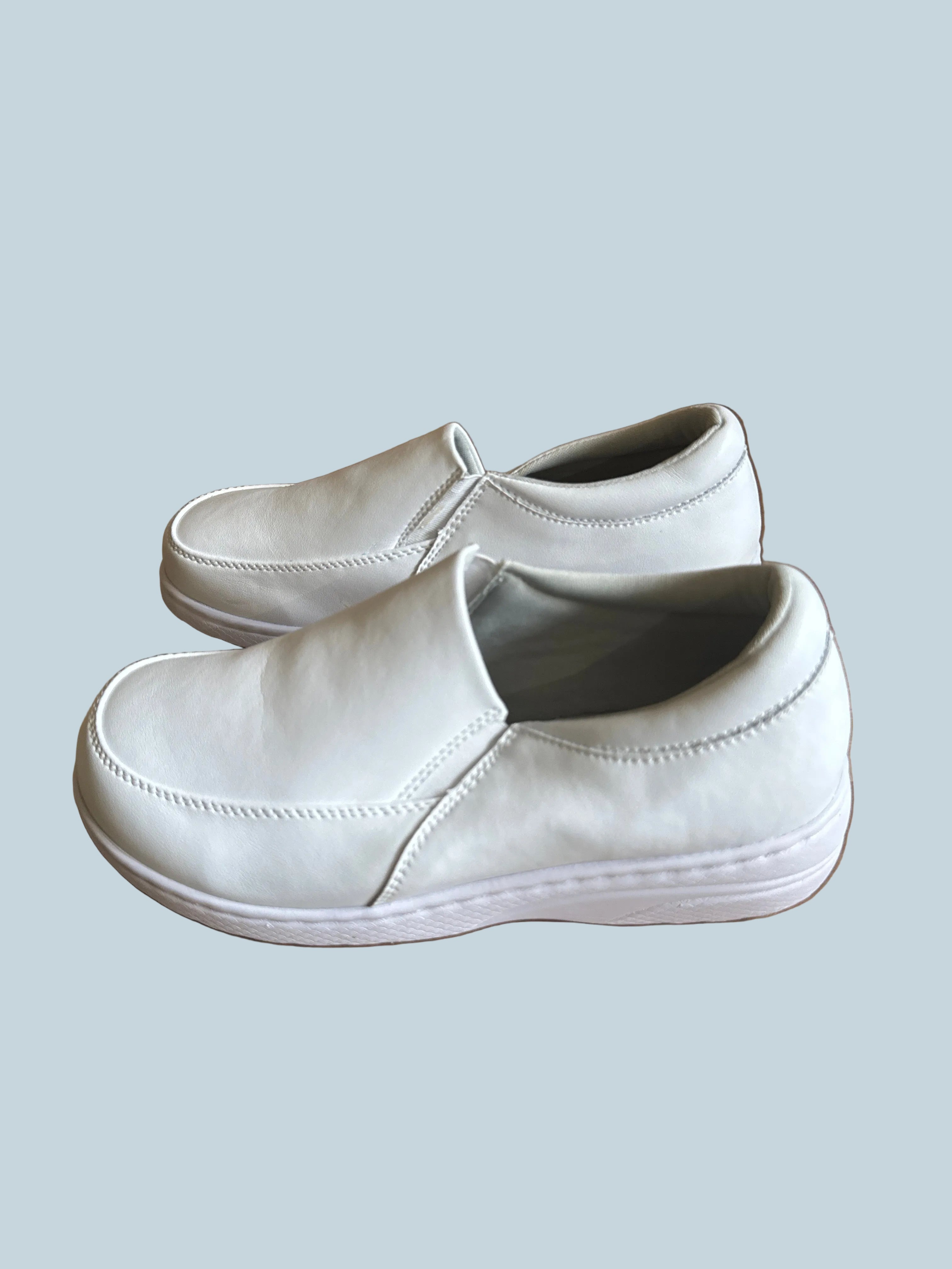 Girls Slip-on Shoe Flat. LikeNew. Kids Size 5.5