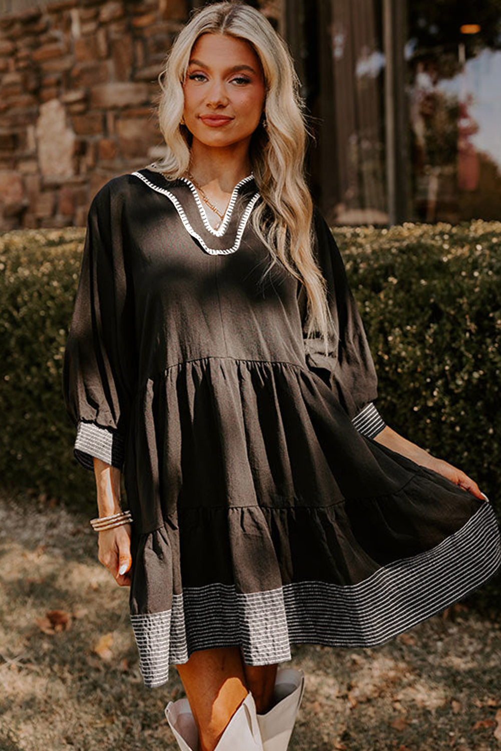Jungle Green Contrast Stitched V Neck 3/4 Sleeve Swing Mini Dress