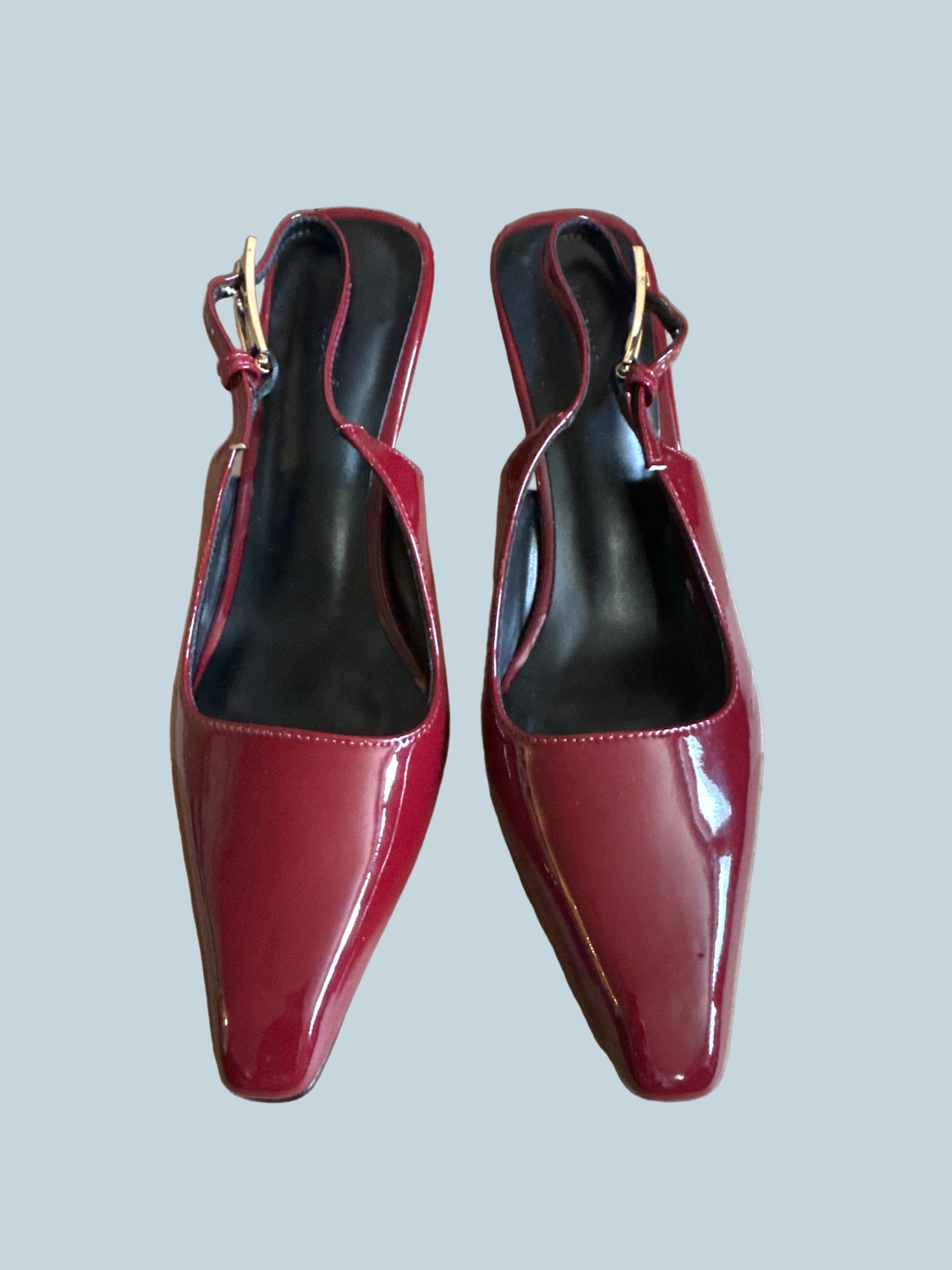 iiimmu Women Heeled Slingbach pump. Like New. Size 7