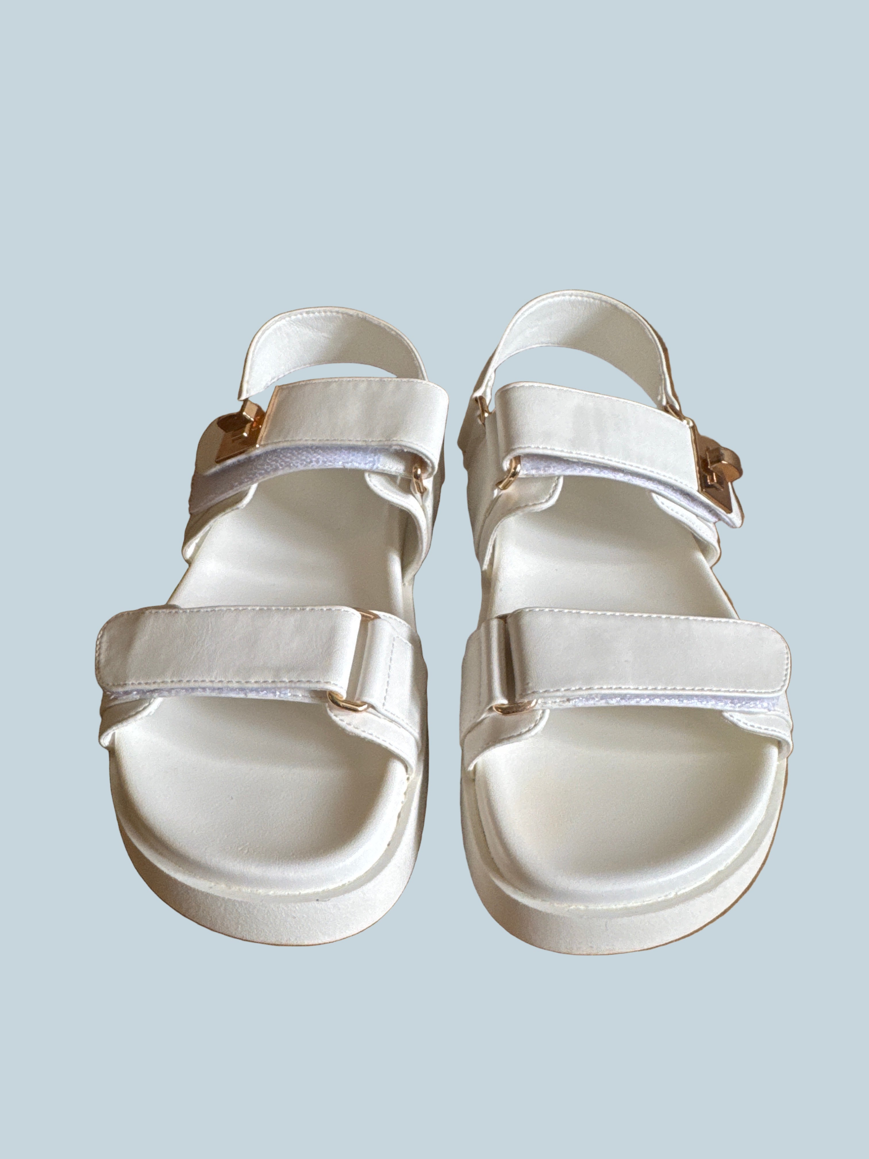 Women Slide Shoe Sandals. Like New. Size 7