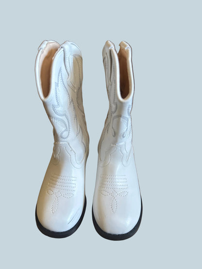 Kids Mid Calf Cowboy boot. Secondhand. Toddler Size 9