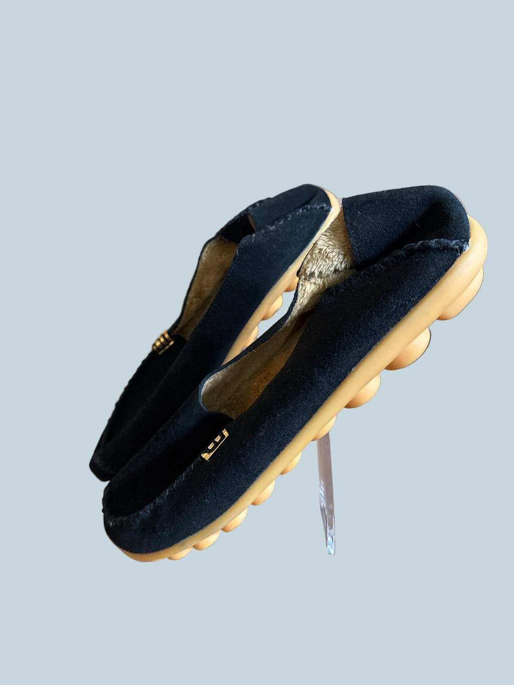 Women Slipon Cozy Shoe. Like New. Size 42