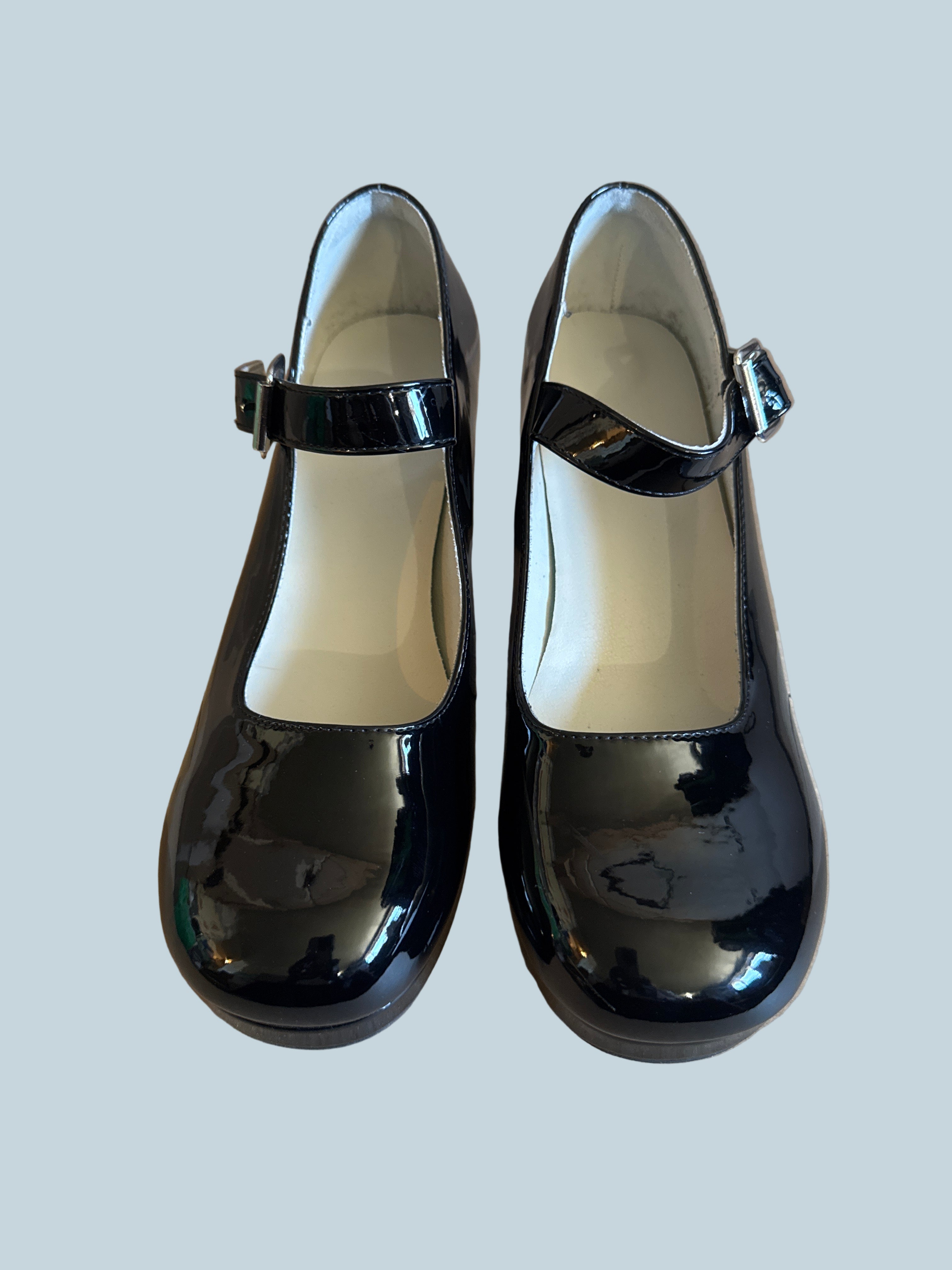 Secondhand. Women Ankle Stap Heeled Pump Shoe. Like  New. Size 8.5