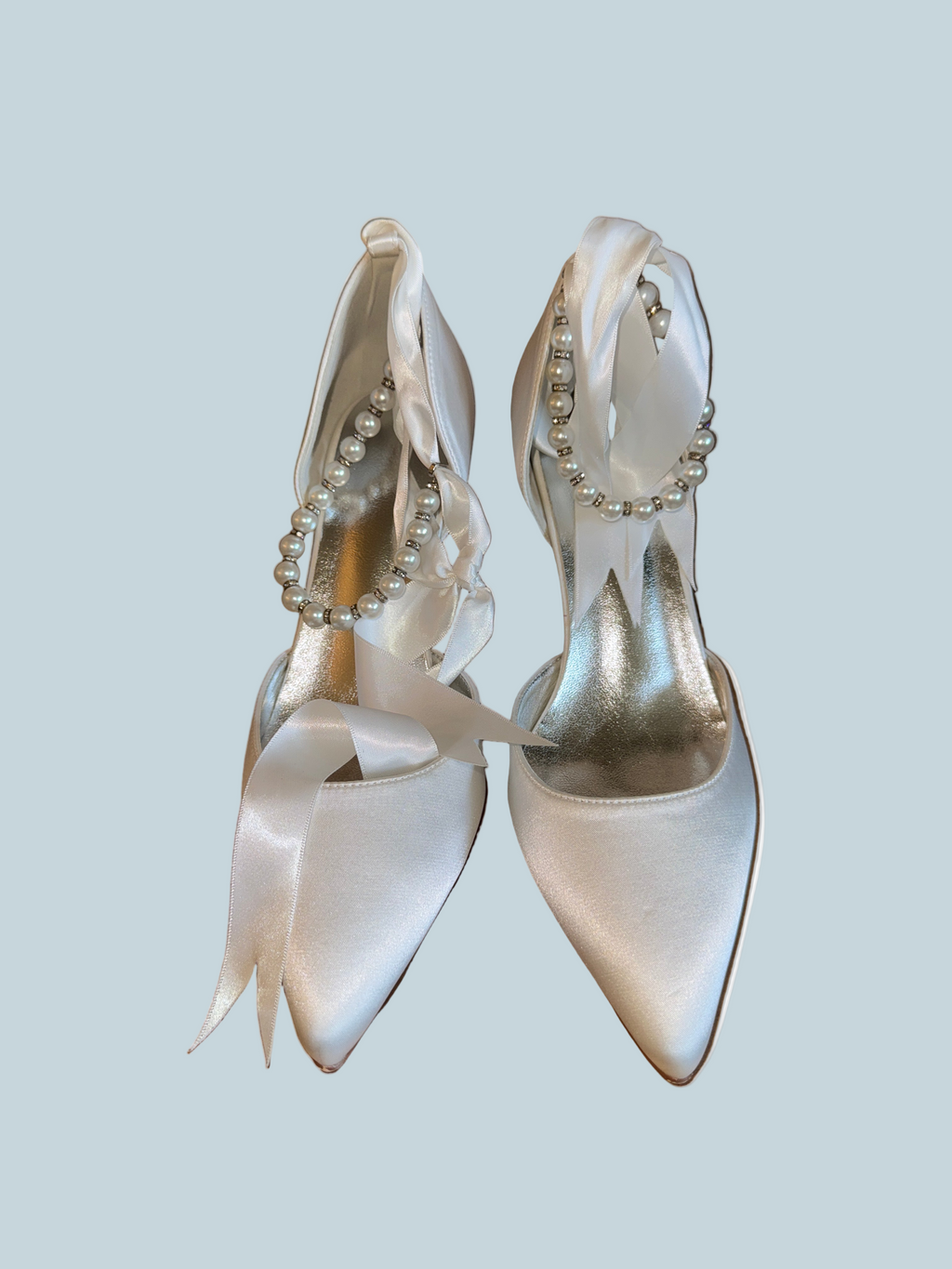 Women Kitten Heeled Pump Shoe. Like New. Size 40