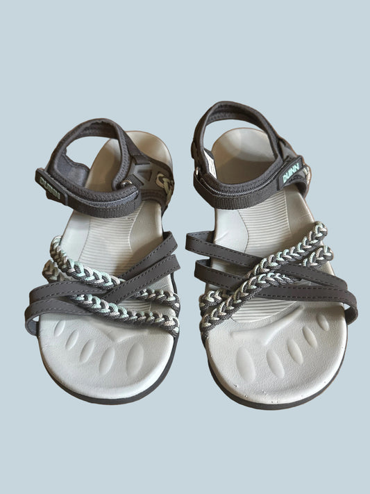 Duinn Women Hiking Shoe Sandals. Secondhand. Size 39