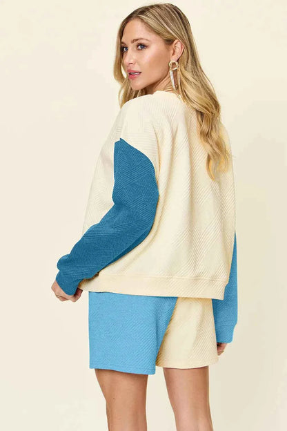 Contrast Chic: Pocketed Two-Piece Shoulder Set