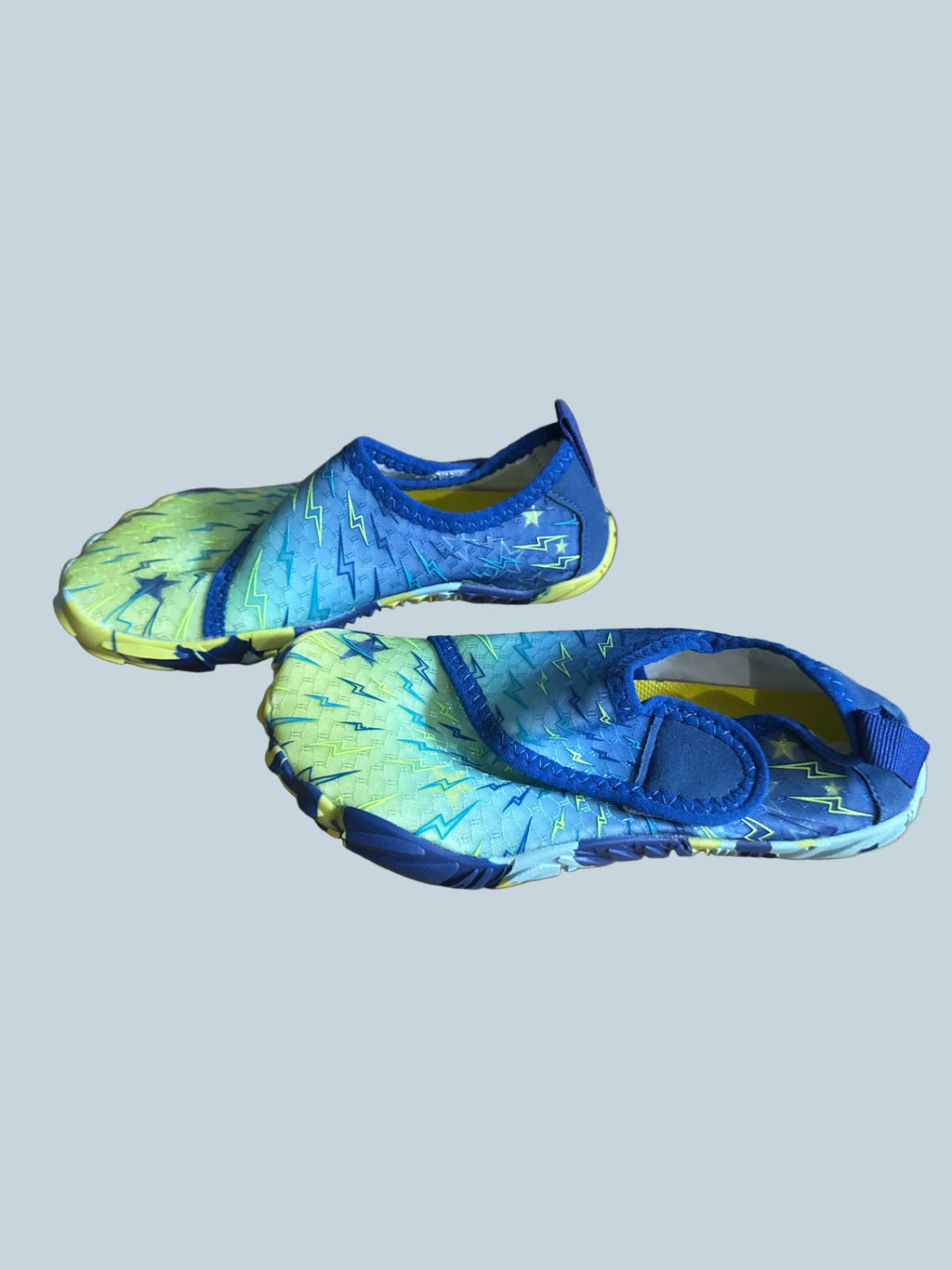 Kids Boys Girls Water Shoe. LikeNew. Kid Size 1.5