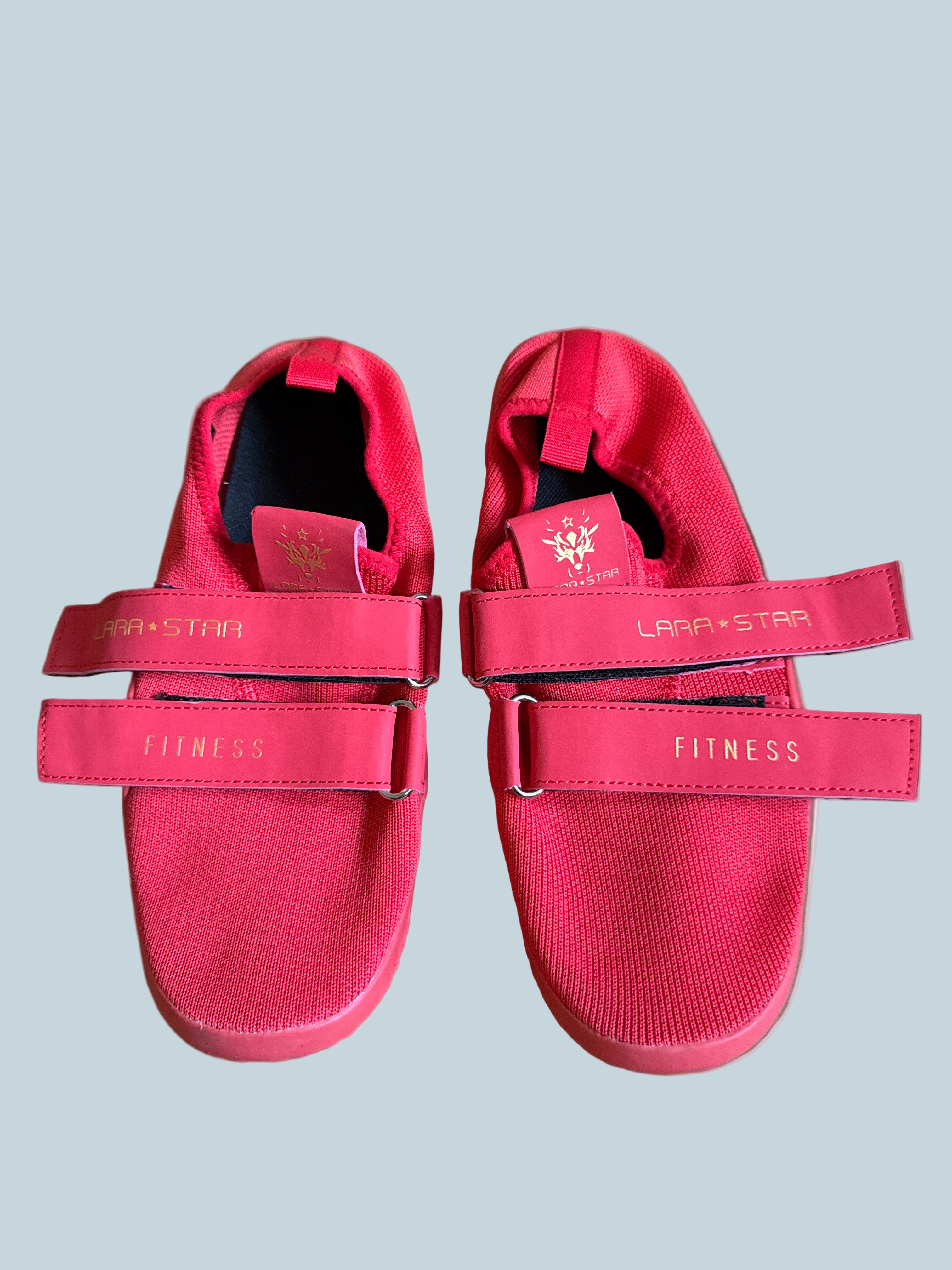 Lara Star Woman Canvas Shoe Sneakers. Like New. Size 7.5