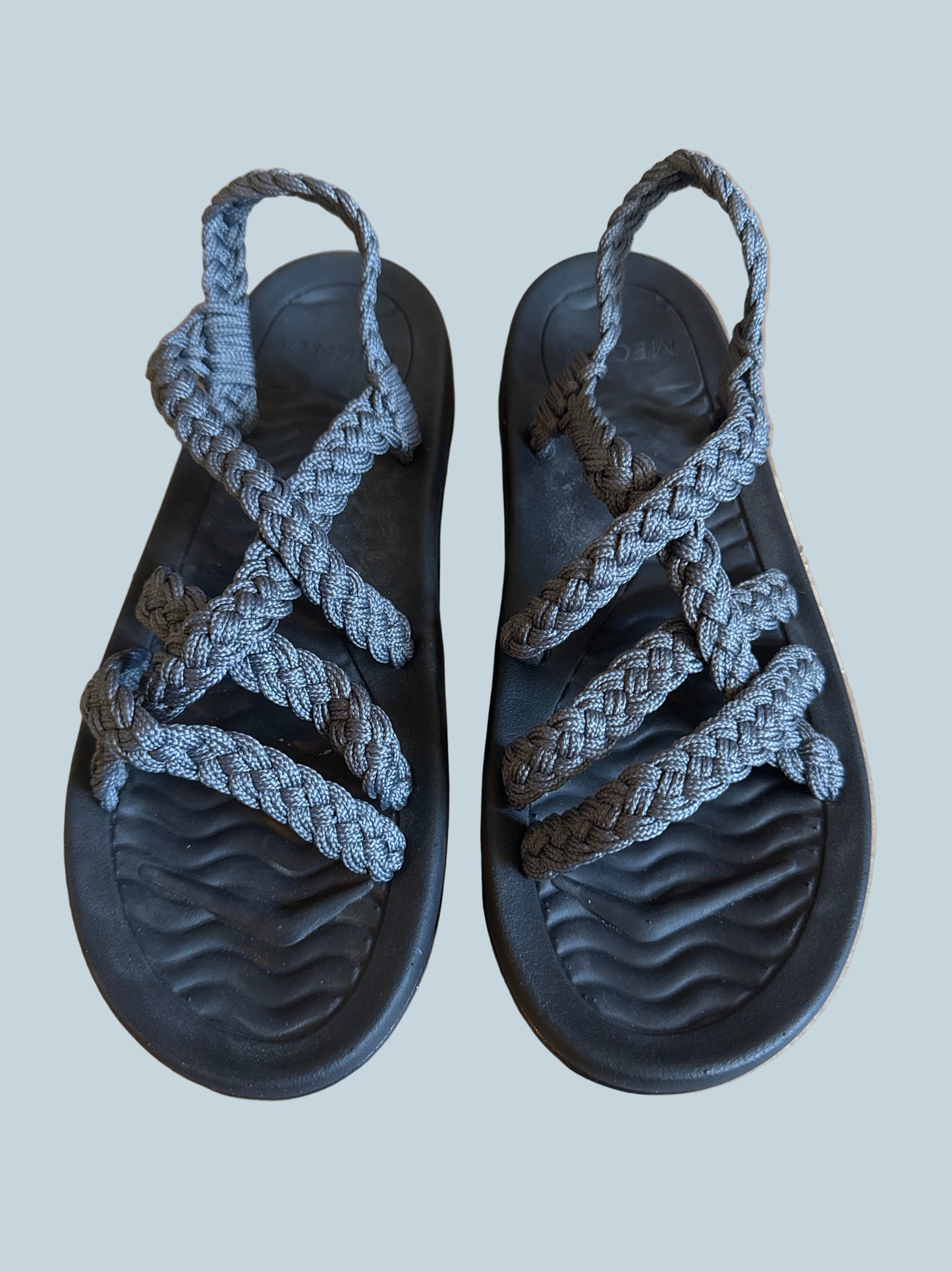 Megnya Women Hiking Shoe Sandals. Secondhand. Size 39