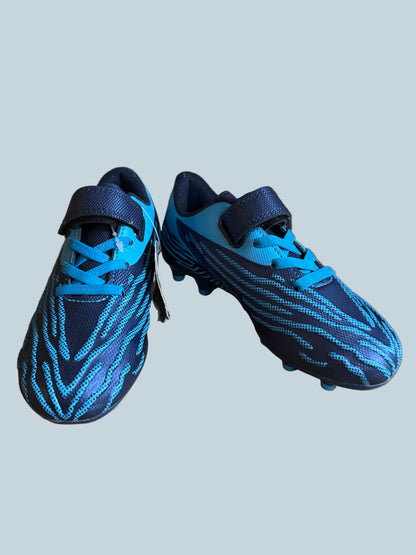 Kids Boys Soccer shoe. Like New. Size 12