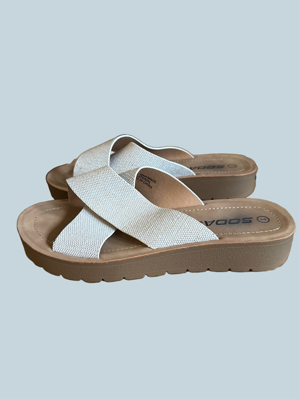 Soda Women Slide Shoe Sandals . Second hand. Size 7