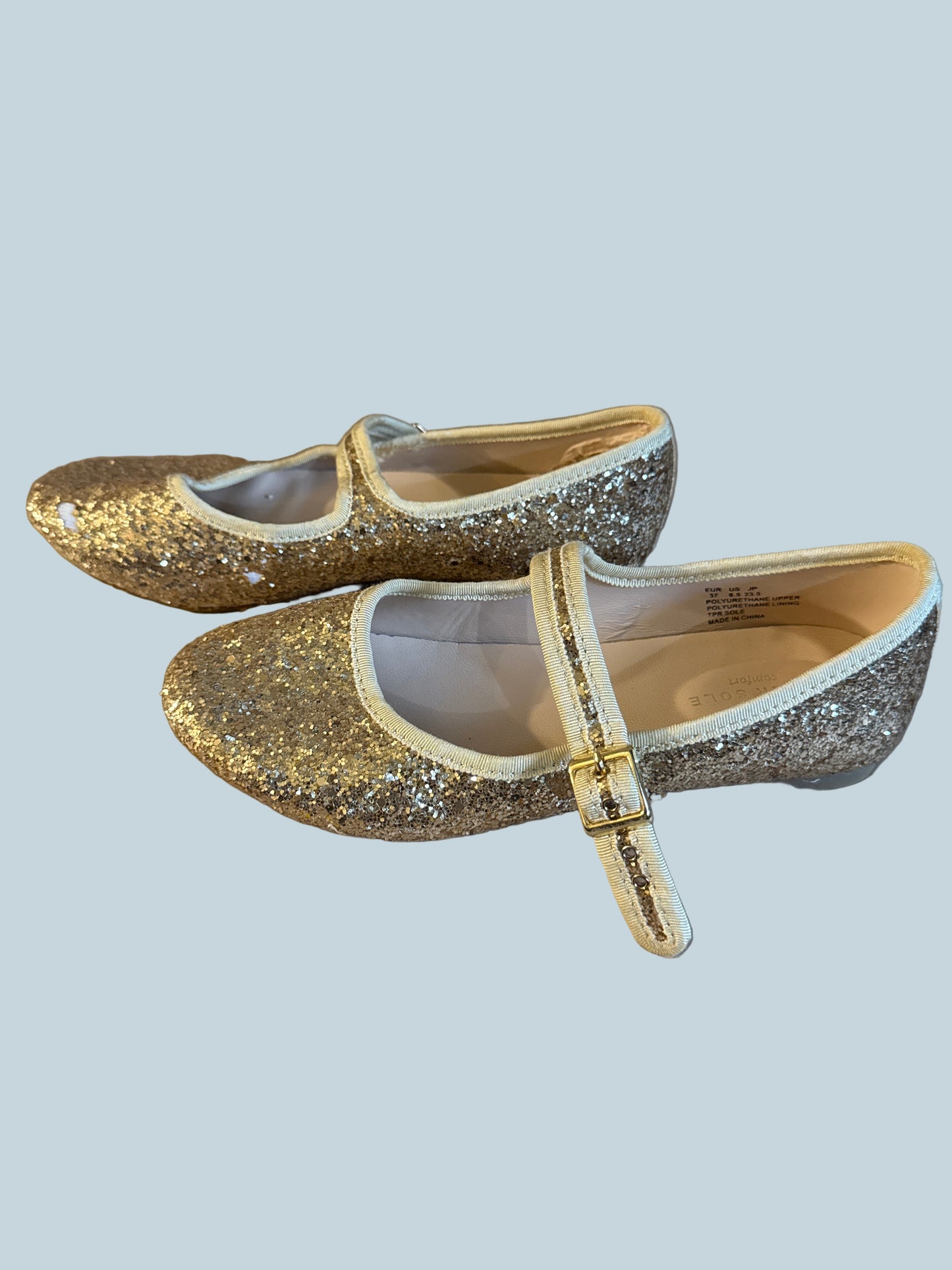 Kids Girls Glitter Ballet Flat Shoe. Secondhand. Size 37