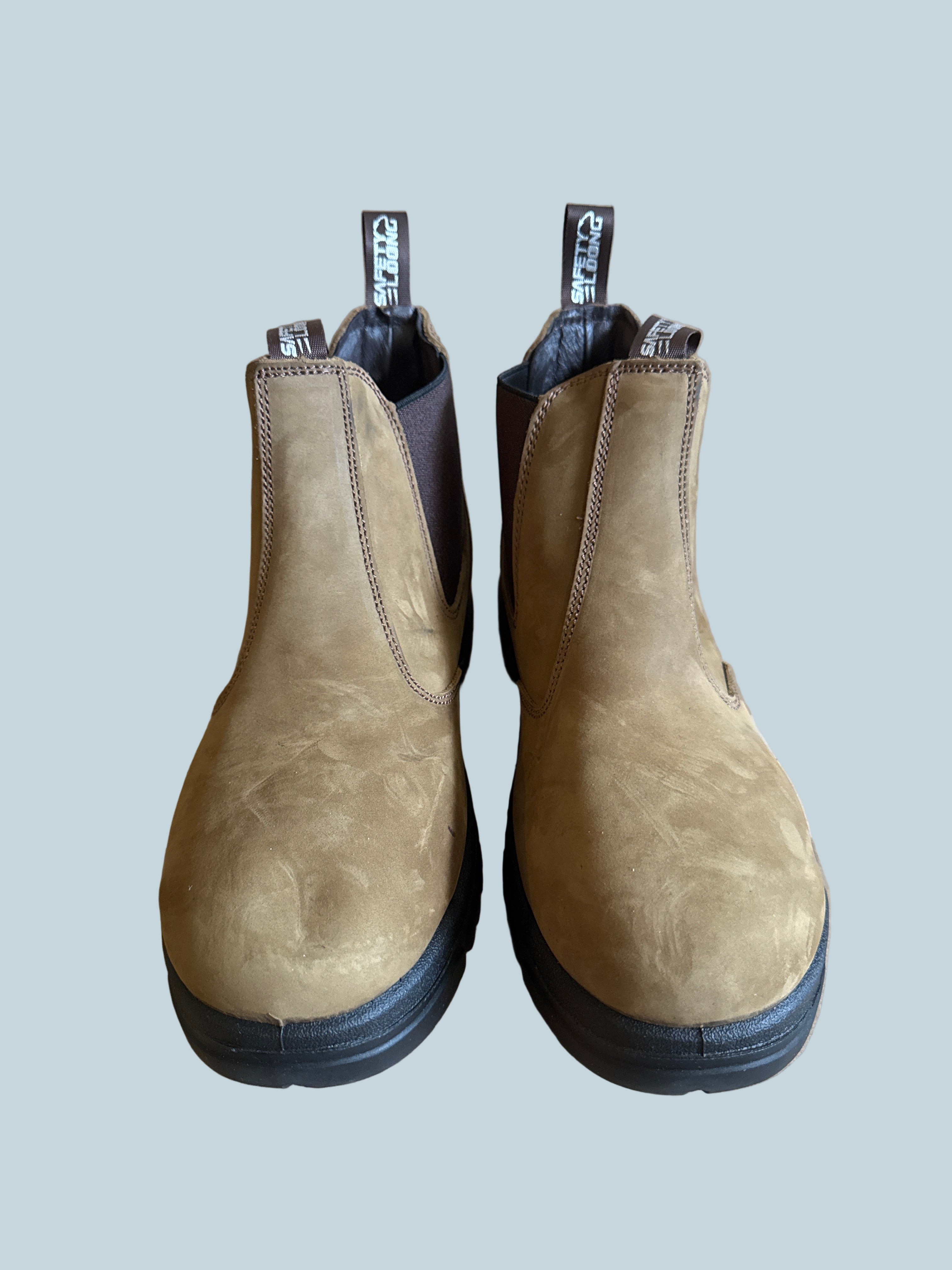 Men Chelsea Safety Boots. Like New. Size 10.5