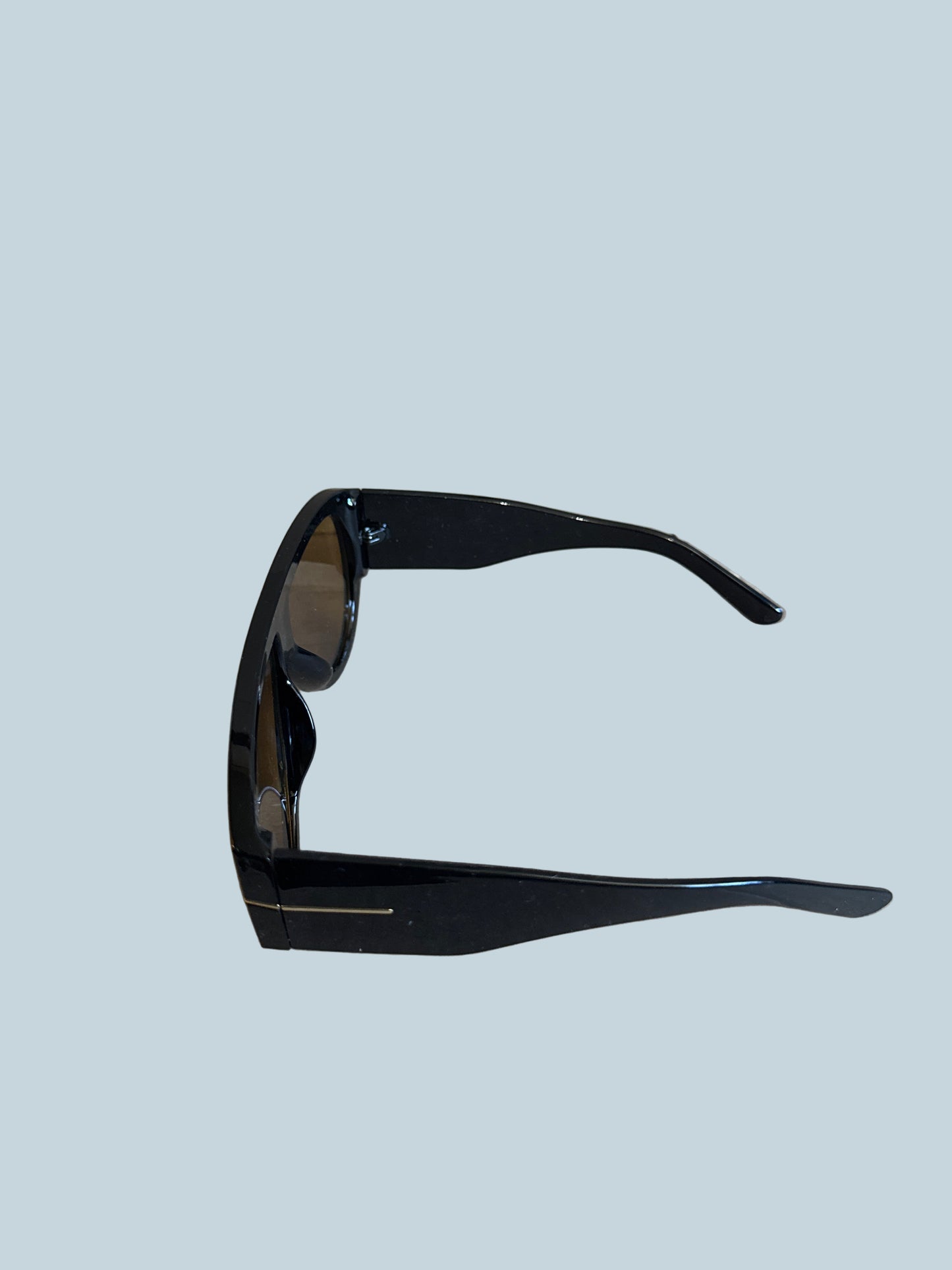 Sunglass. Like New.