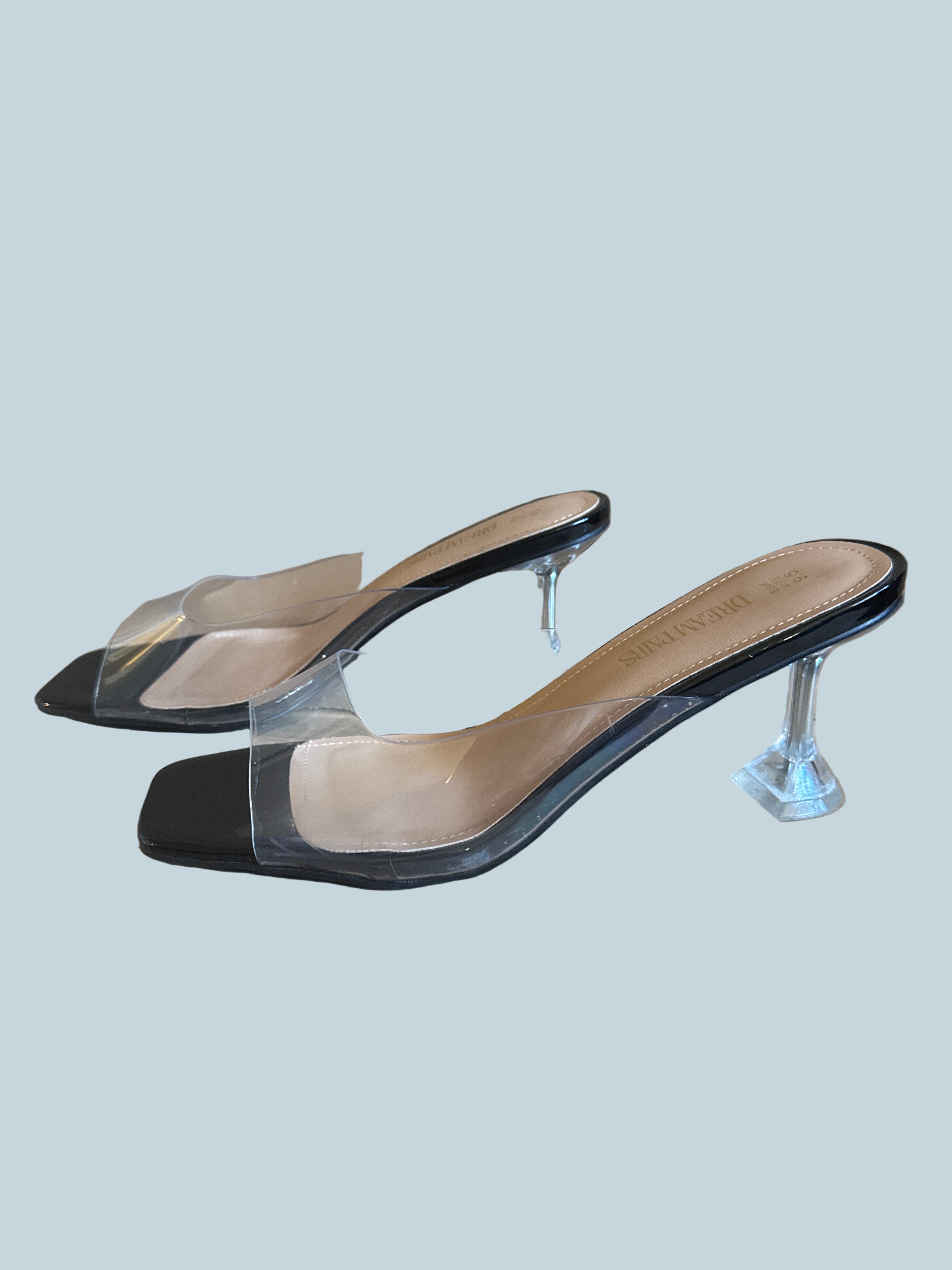 Dream pairs Women Heeled Shoe Sandals. New. Size 9.5