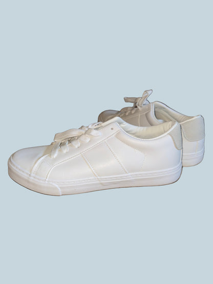 Like New. Men Women Casual Canvas Sneakers Shoe. Size 10.5