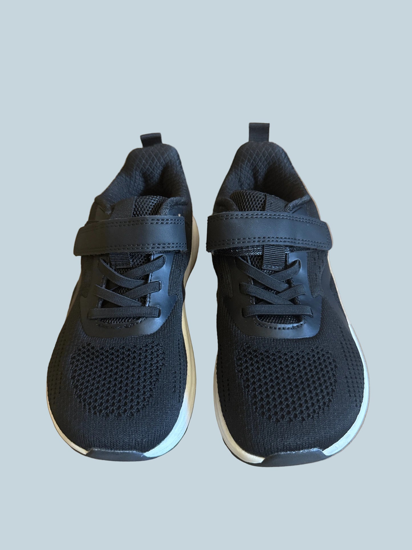 Kids Boys Girls Running shoe Sneaker. Like New. Kids Size 33