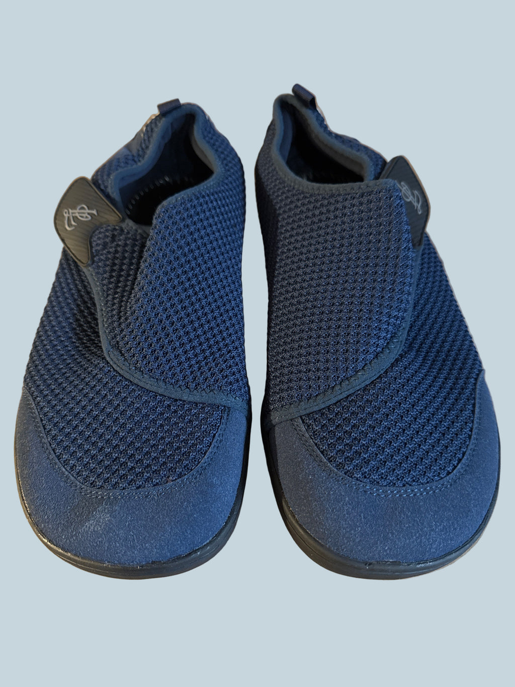 Men Barefoot Athletic Walking Shoe. Like New. Size 48