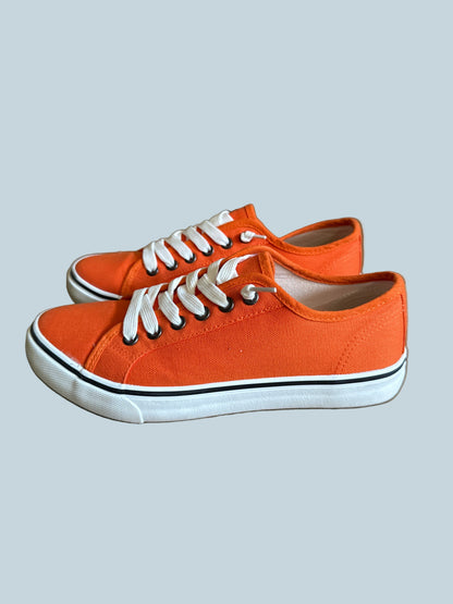 Men Women Canvas Shoes Sneakers. Like New. Size 8