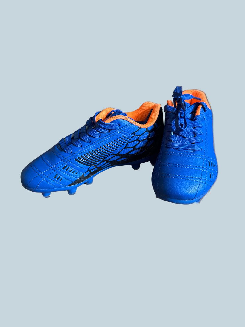 Dream pairs Kids Boys soccer shoe Sneakers. Size 13