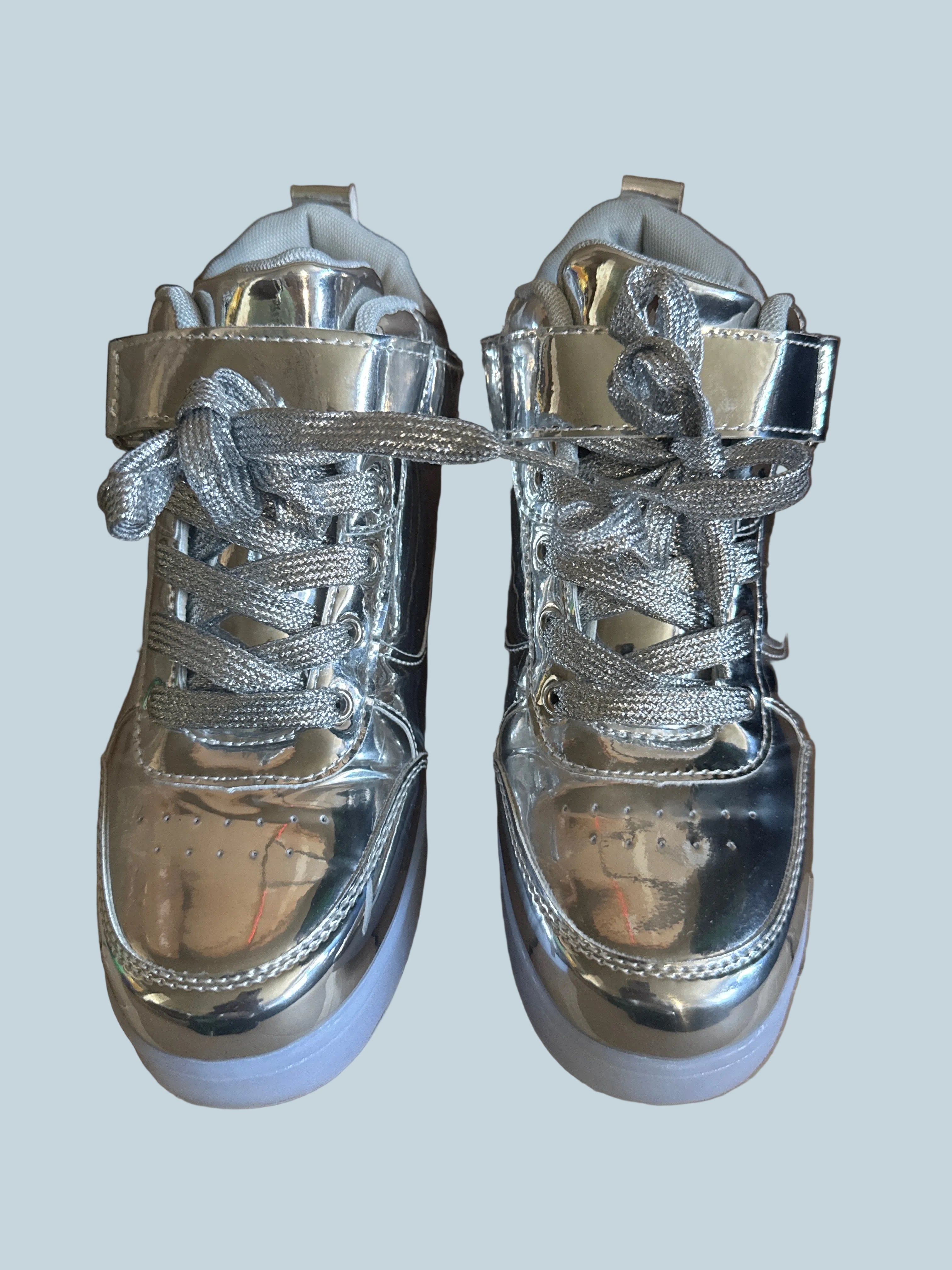 High Top Light-up Women Sneakers. Like New. Size 8