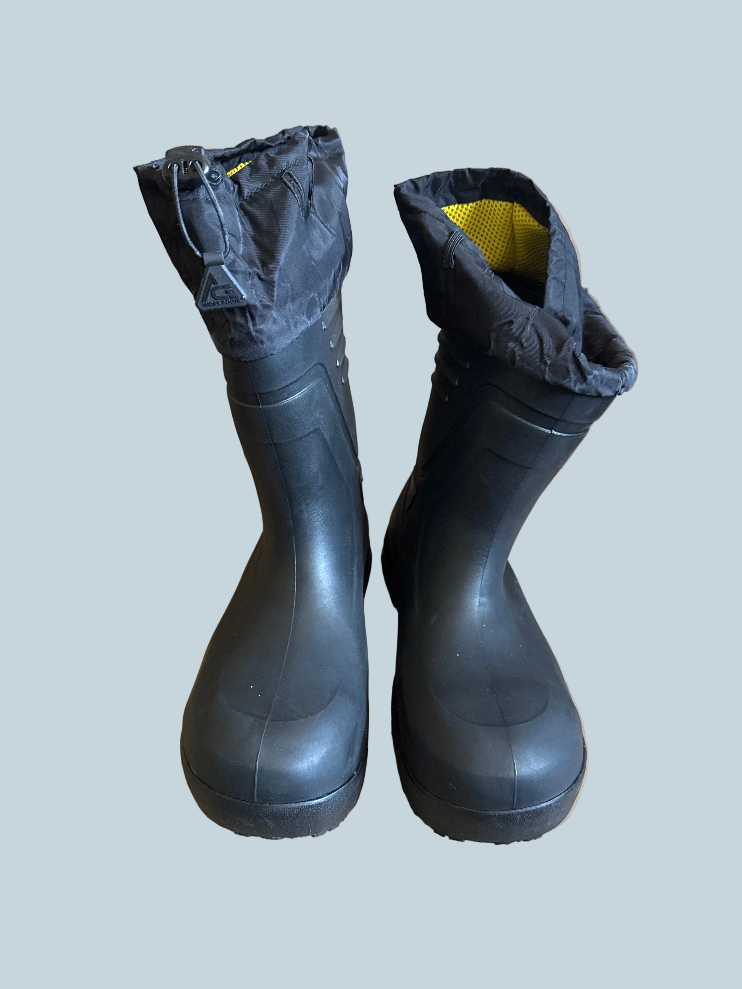 Men Women Work Shoe. Secondhand. Size 11