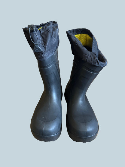 Men Women Work Shoe. Secondhand. Size 11