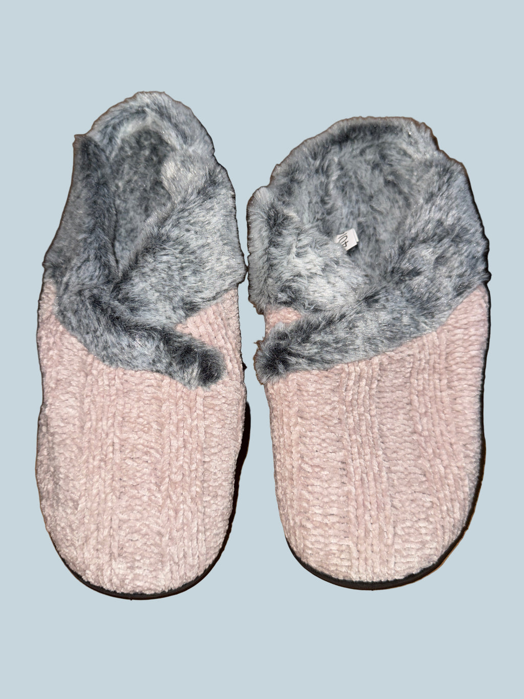 Homifem Men Women Cozy Slipon Shoe Slippers. Like New. Size 9-10