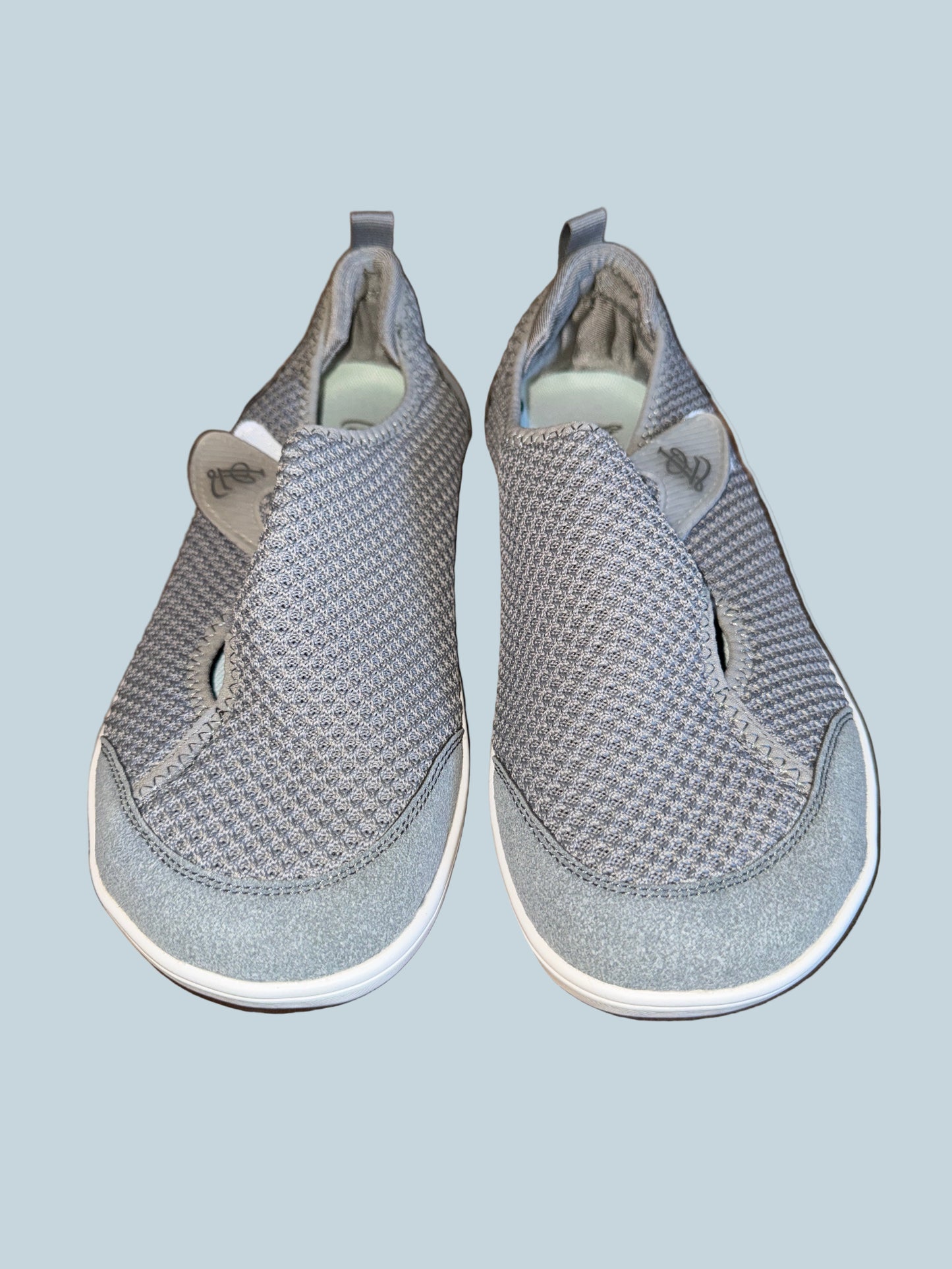 Men Athletic Walking Shoe. Like New. Size 41