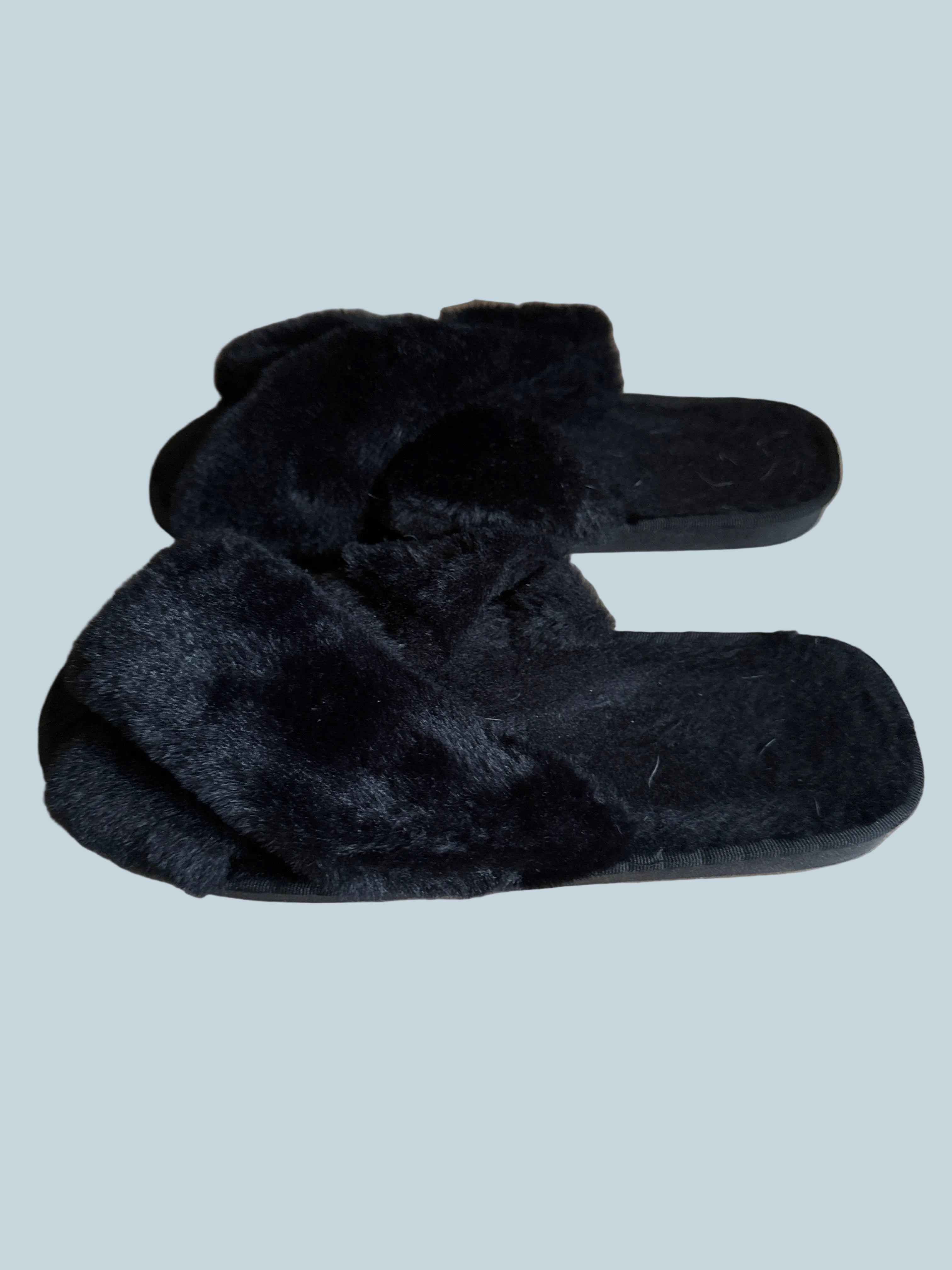 Women Slipon Shoe Slippers. Secondhand. Size 42-43