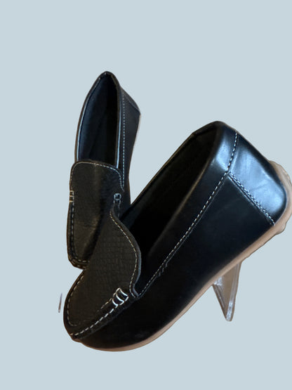 kids Girls Slip-on Dress Shoe . Like new. Size 12